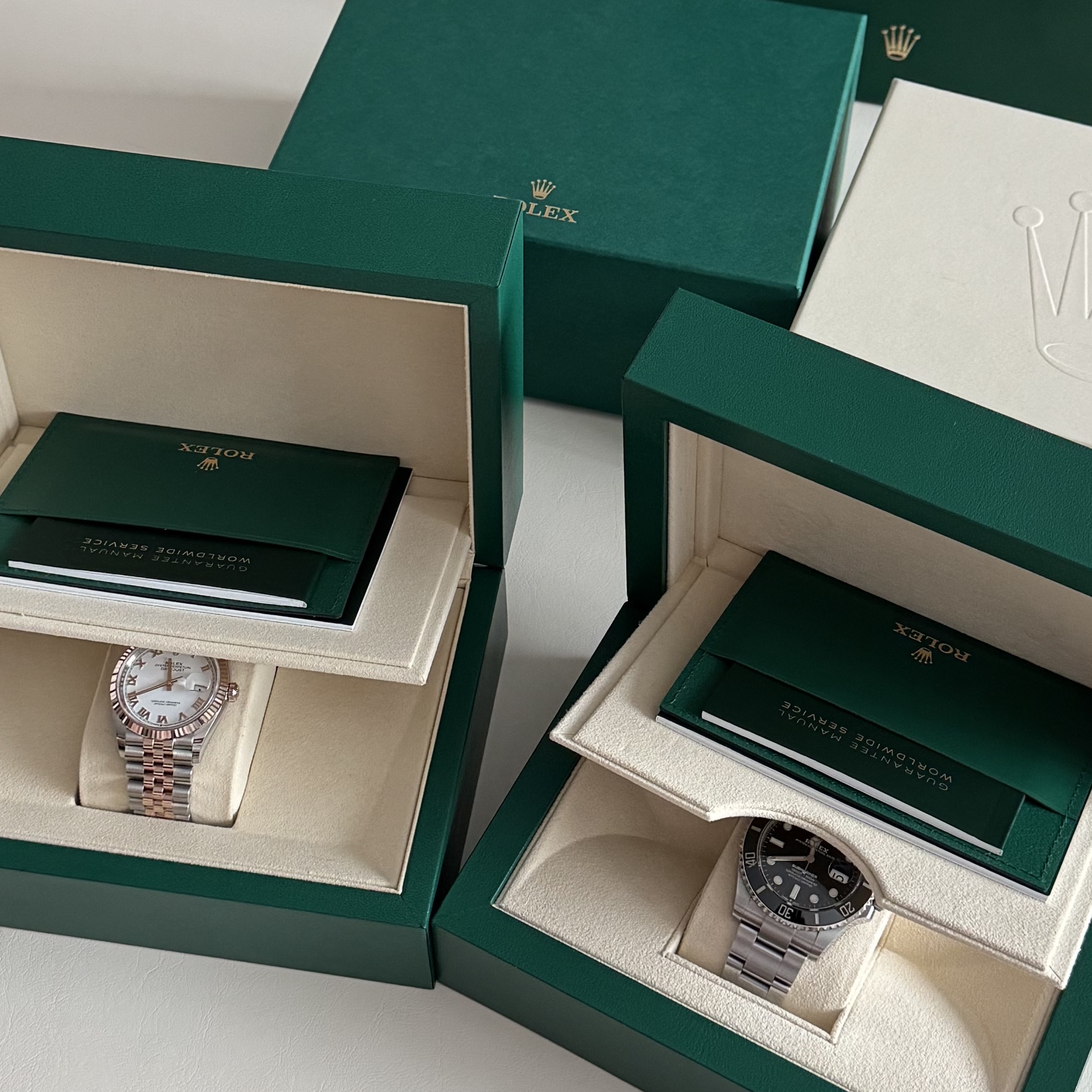 Rolex Submariner Date 41mm 126610LN Black Oyster 착용 스타일 - 4