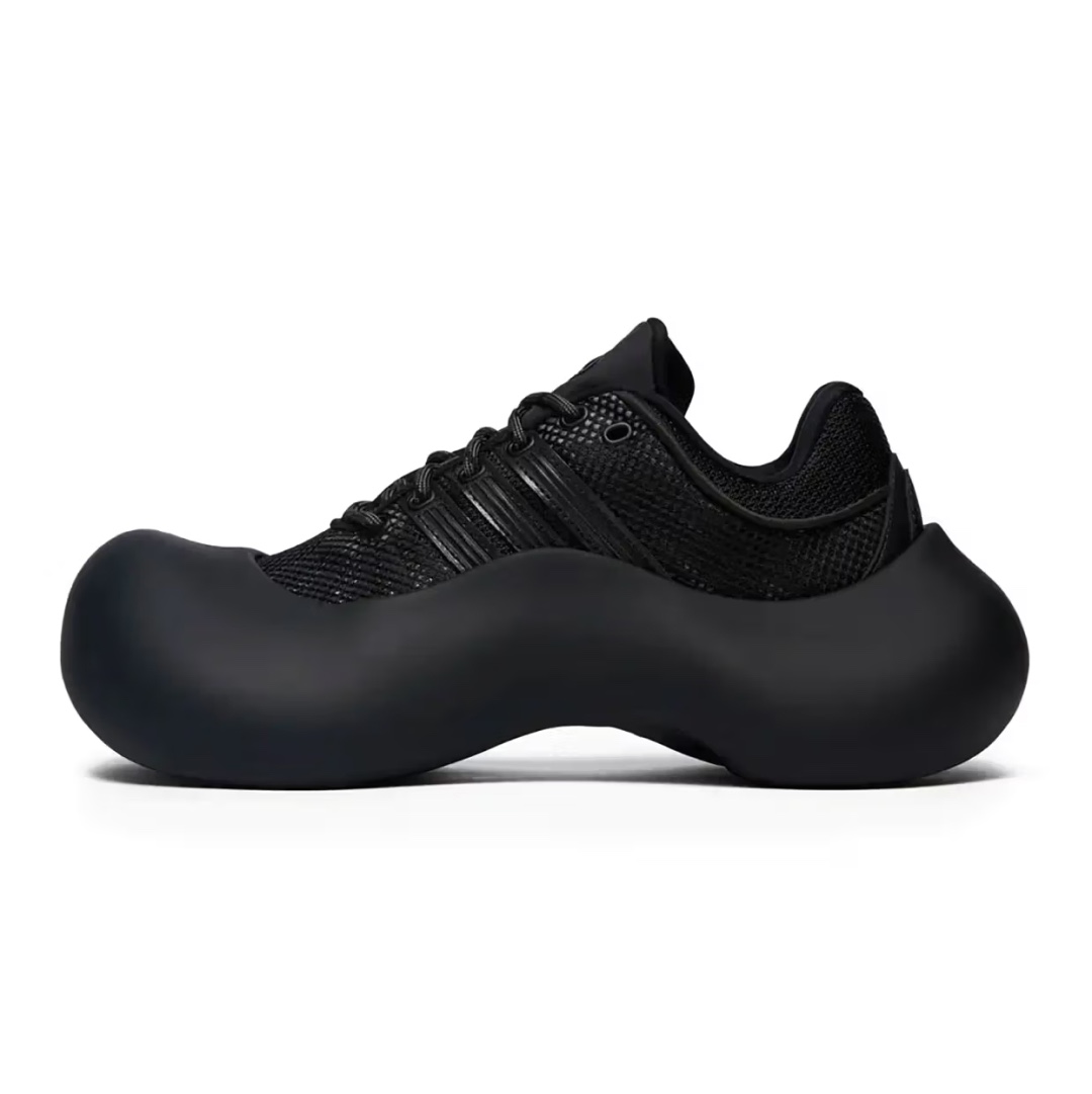 (W) Adidas x Avavav Superstar Core Black, (W) Adidas x Avavav Megaride Moonrubber Core Black Utility Black 착용 스타일 - 3