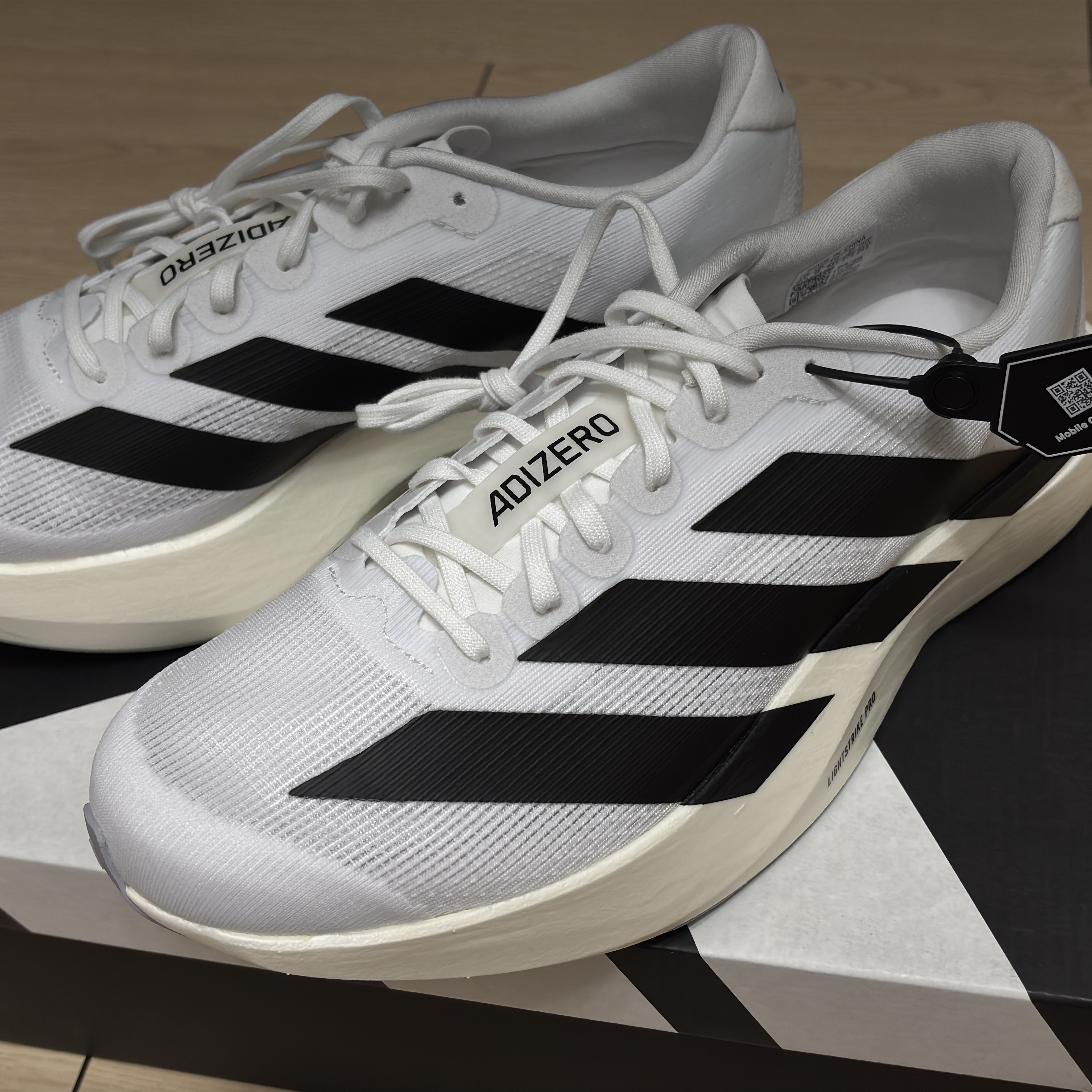 Adidas Adizero EVO SL Cloud White Core Black 착용 스타일 - 1
