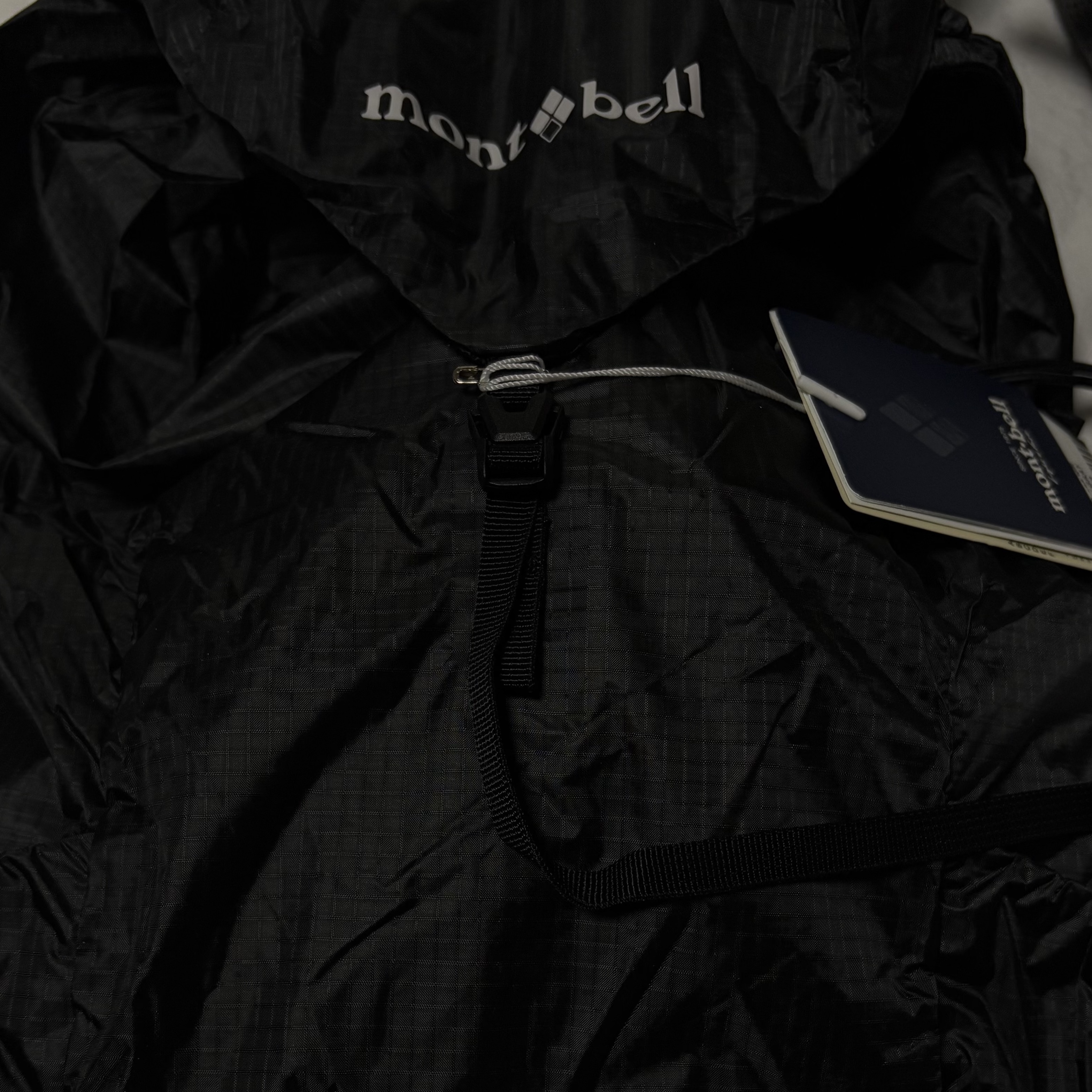Montbell Versalite Pack 20 Backpack Gunmetal Dark Gray 착용 스타일