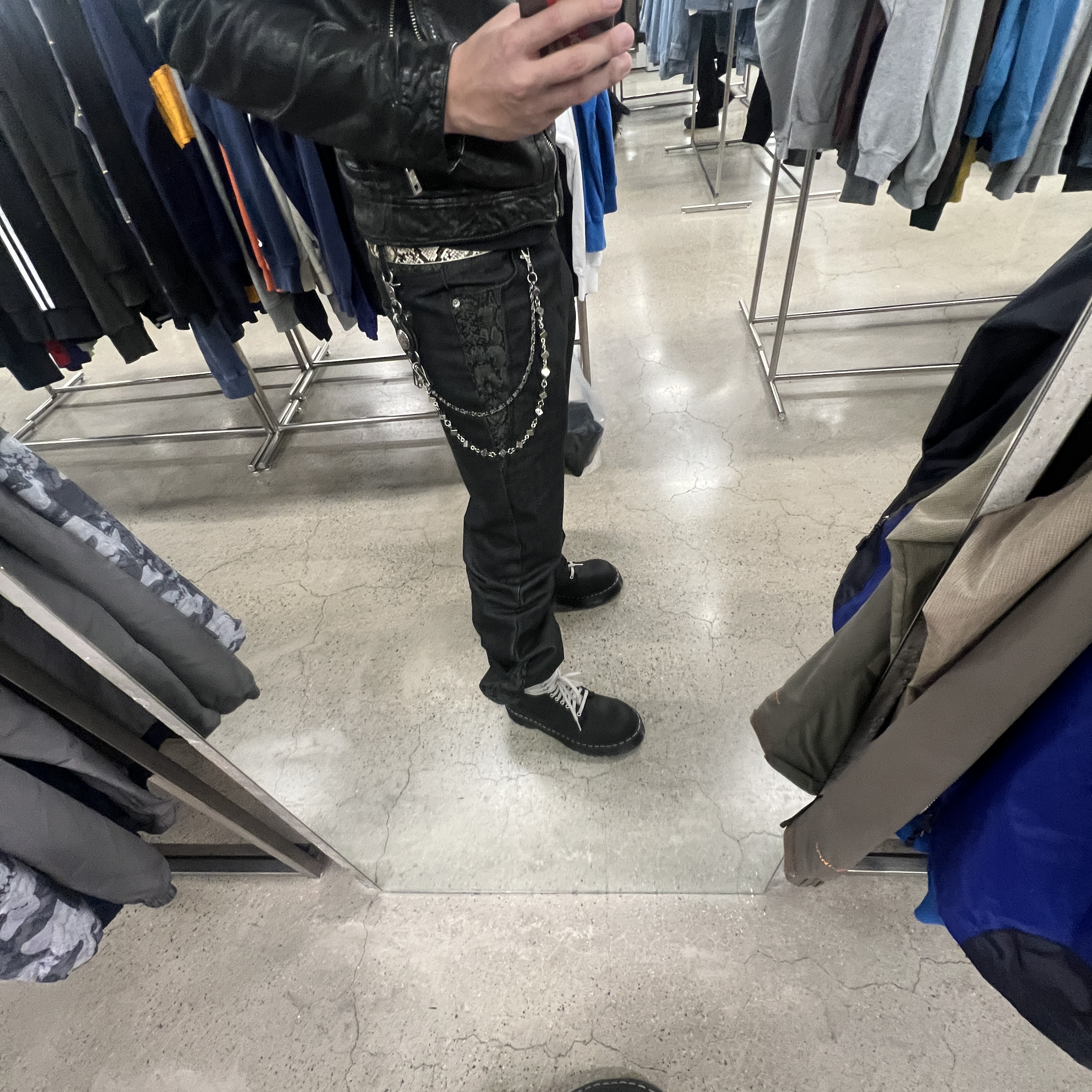 Dr. Martens x Rick Owens Quad Sole Steel Toe Boots Black 착용 스타일 - 2
