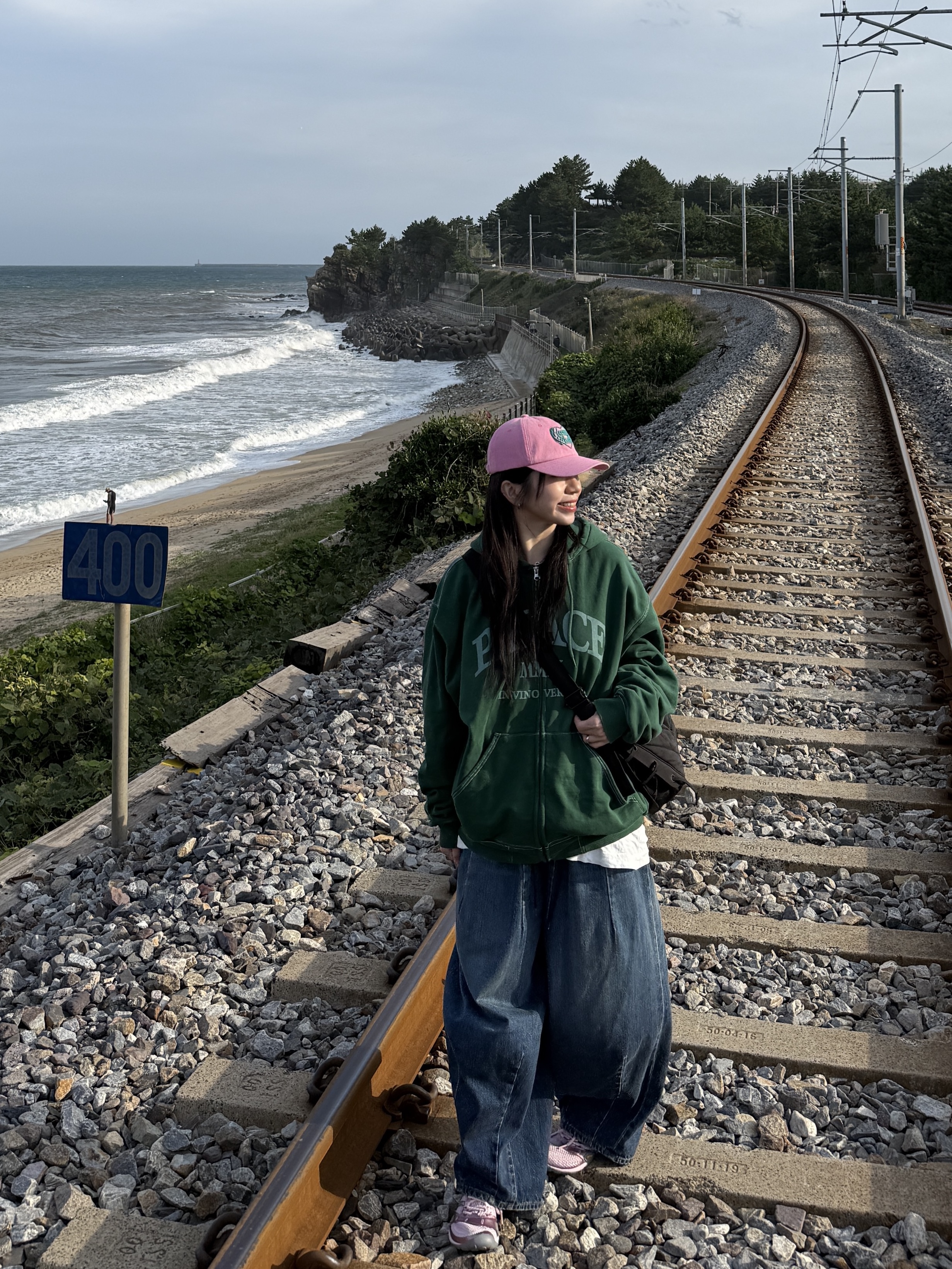 Human Made 6 Panel Cap #1 Pink, Lemaire WR Nylon Canvas Small Soft Game Bag Dark Chocolate 착용 스타일 - 2