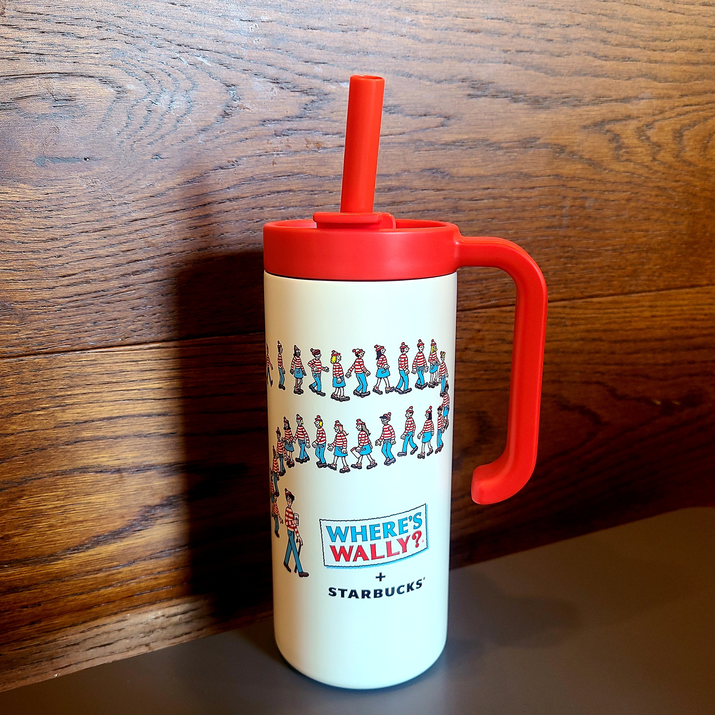Starbucks x Where's Wally Joyful SS Hank Tumbler 532ml, Human Made Heart Carabiner Silver 착용 스타일 - 2