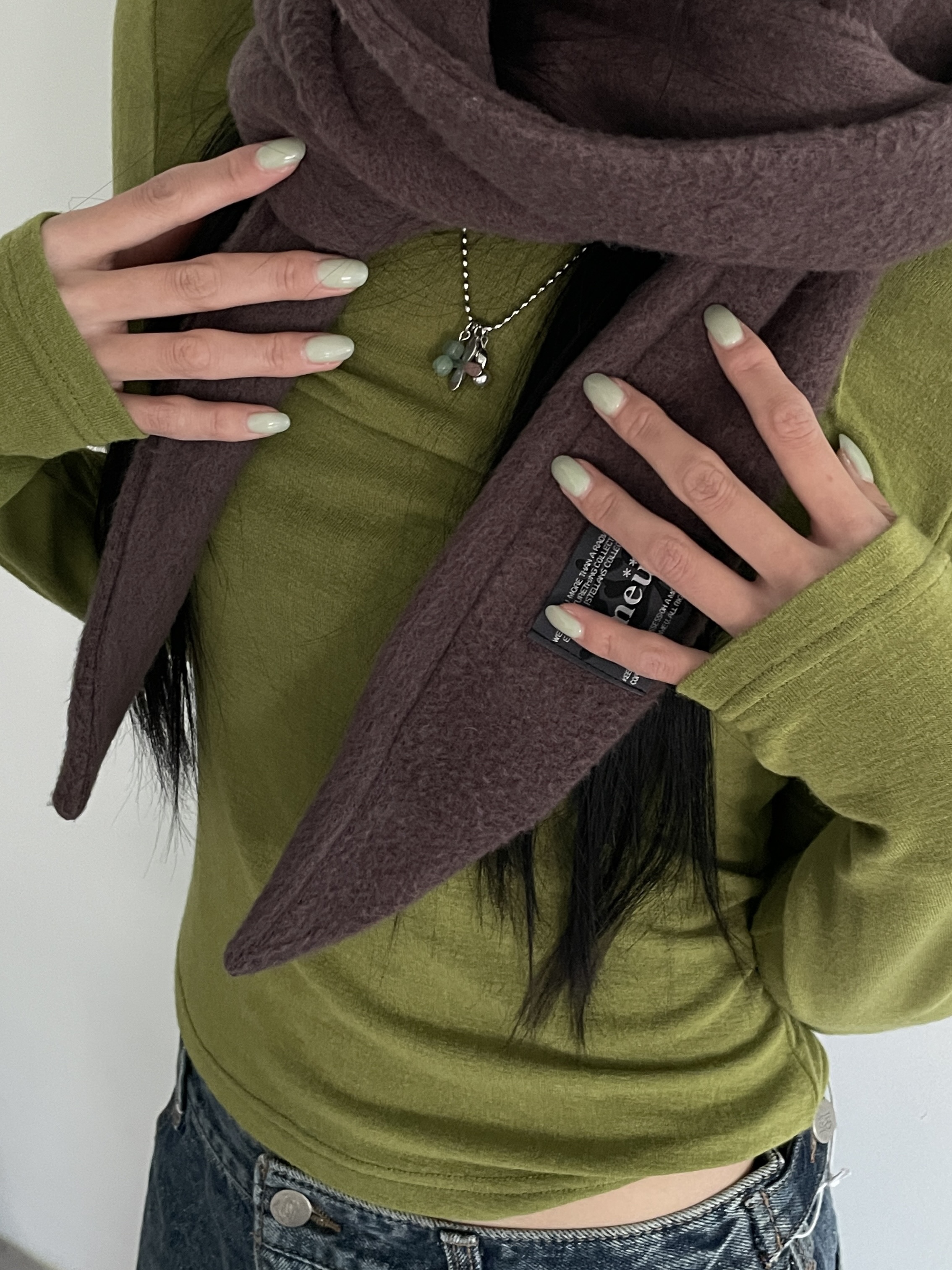 Riomeu Knit Hood Muffler  Brown 착용 스타일 - 2