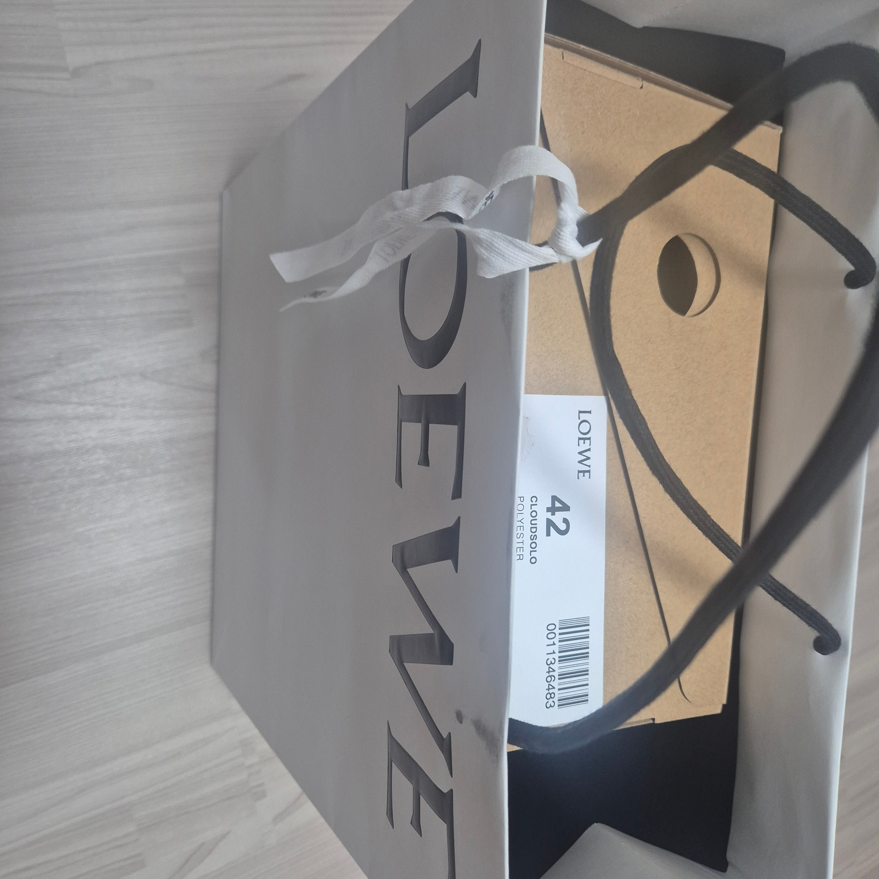 Loewe x On Running Cloudsolo Sneakers White Light Grey, Loewe x On Running Cloudsolo Sneakers Black 착용 스타일 - 3