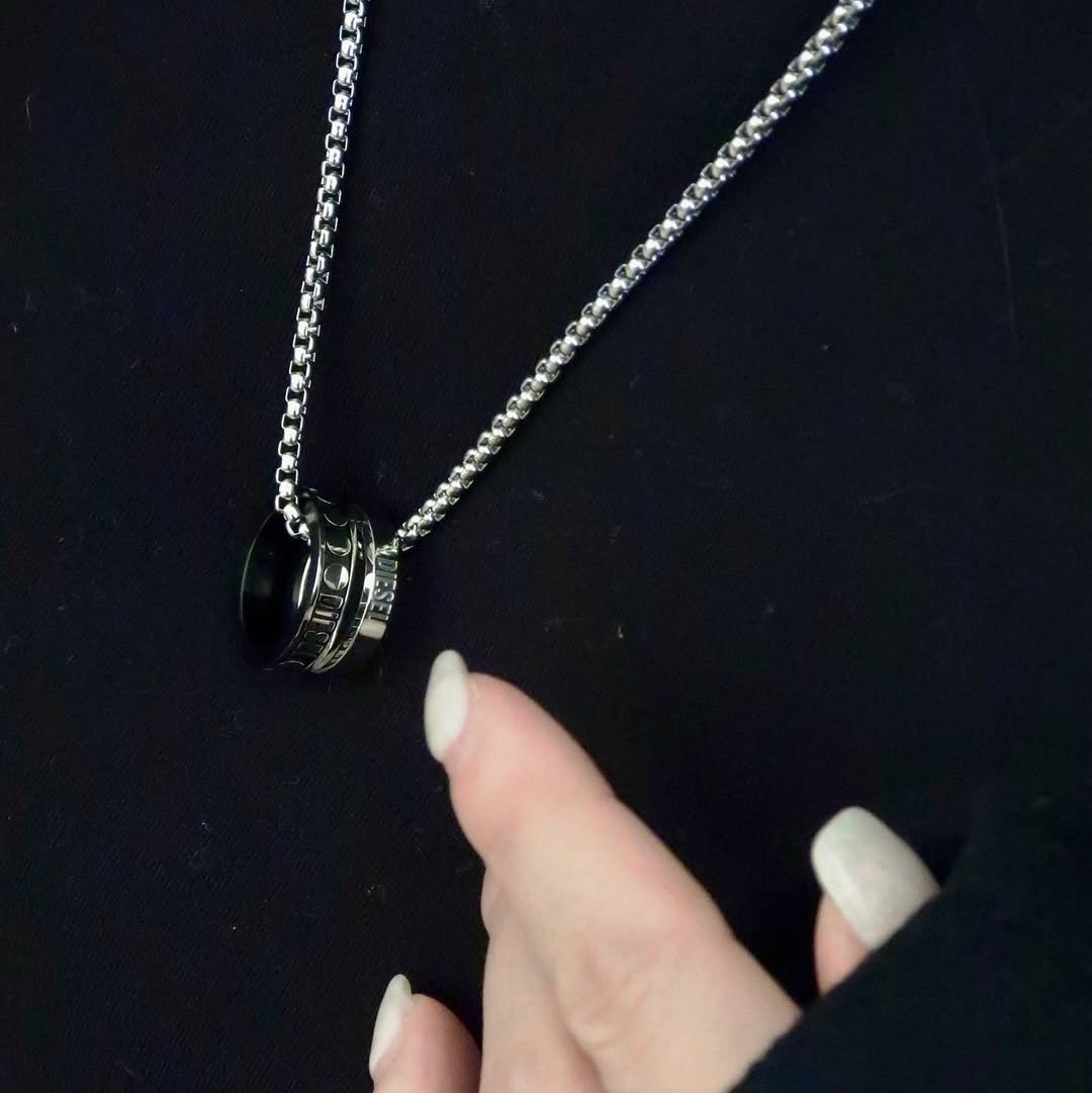 Diesel Dx1168040 Stainless Steel Double Pendant Necklace Silver 착용 스타일