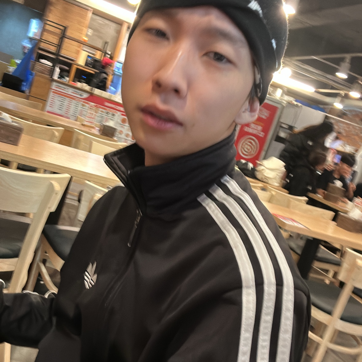 Adidas Adicolor Classic Beckenbauer Track Top Black - KR Sizing, Matin Kim Logo Jacquard Short Beanie Black 착용 스타일