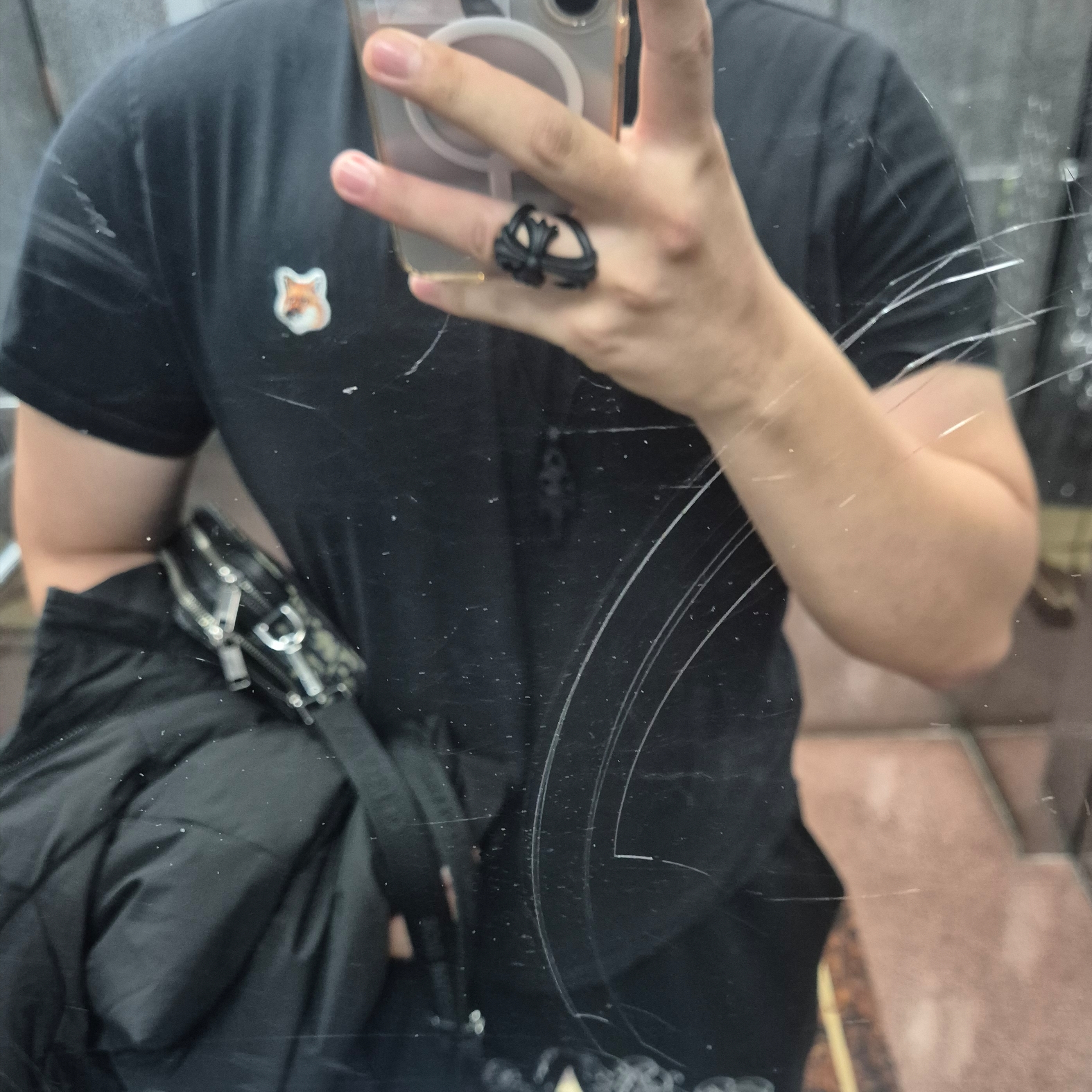 Chrome Hearts Silichrome Infinity CH Cross Ring Black - 2022/2023, Chrome Hearts Silichrome Dagger Pendant Black 2023 착용 스타일