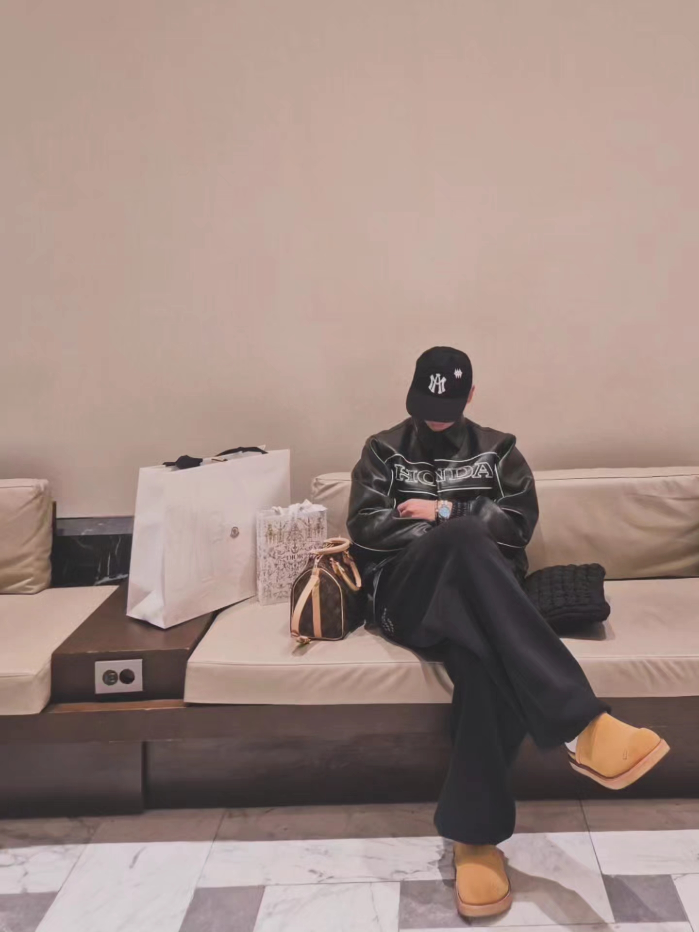 Aftermath Atm Logo Ball Cap Black, Honda Motorcycle Piping Leather Jacket Black 착용 스타일