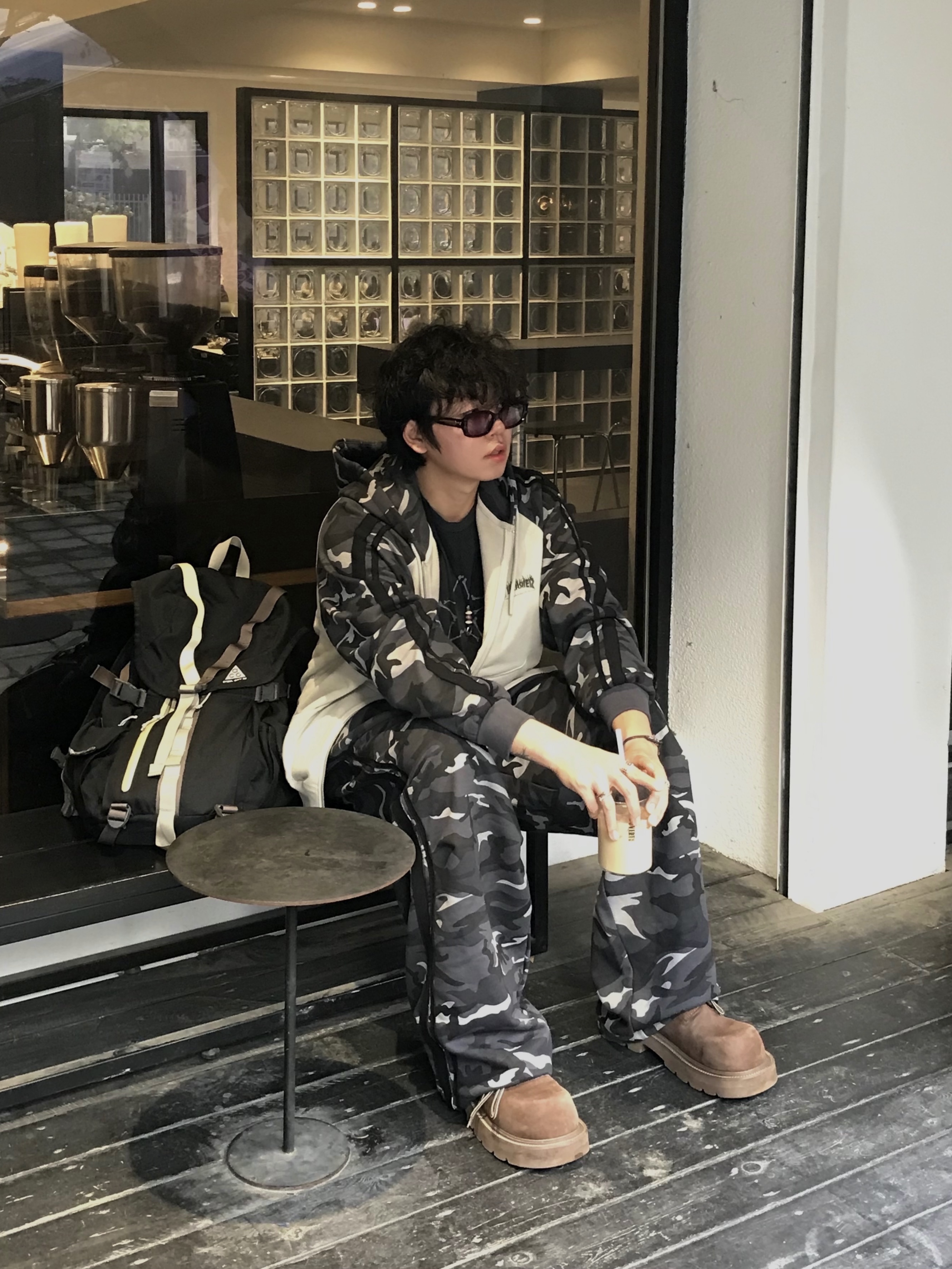 THRASHER Flame Washed Track Pants Camo, THRASHER Flame Washed Track Hooded Zip-Up Camo 착용 스타일 - 7