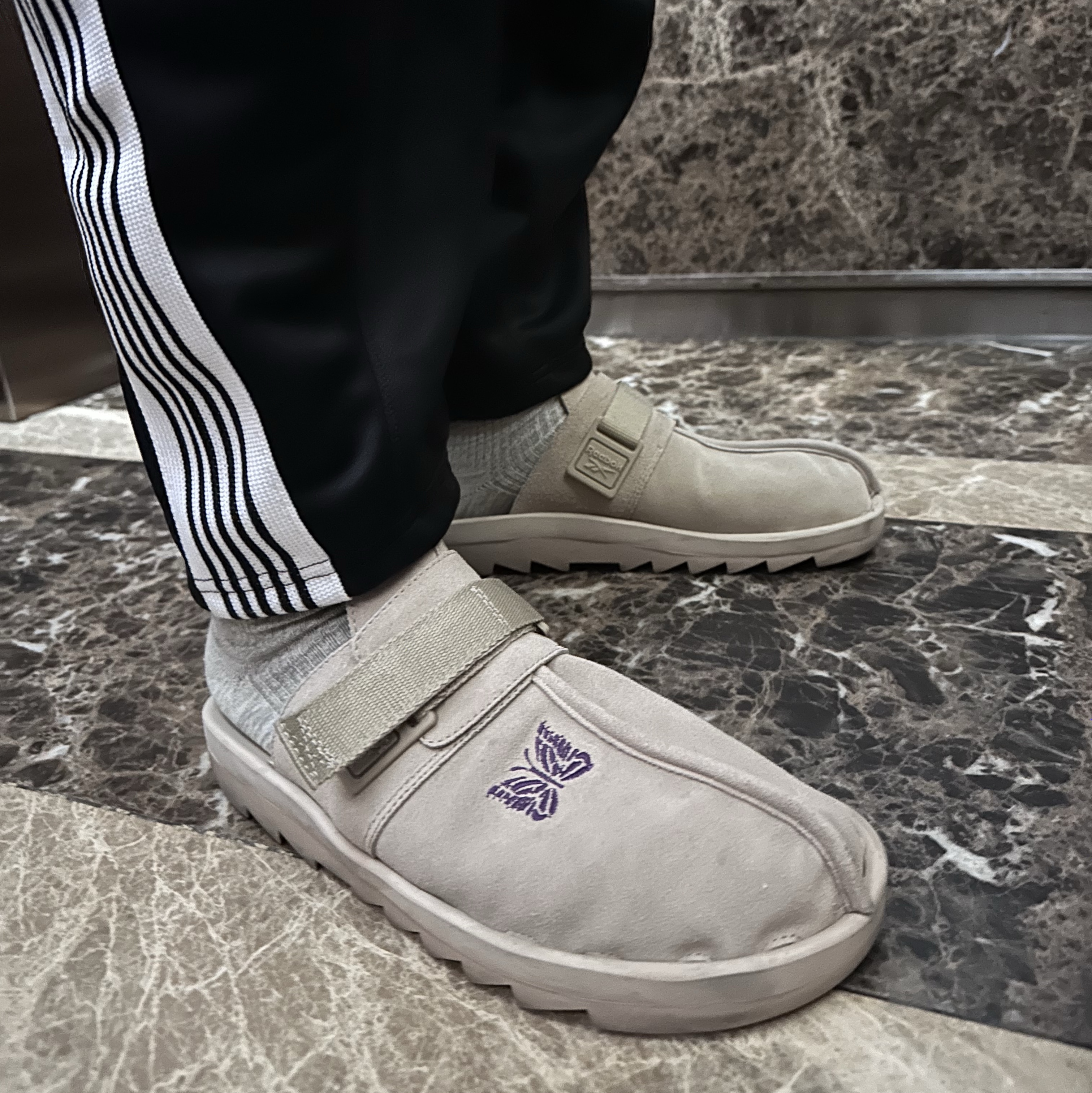Adidas Waffle Beckenbauer Track Top Black - KR Sizing, Reebok x Needles Beatnik Beige 착용 스타일 - 2