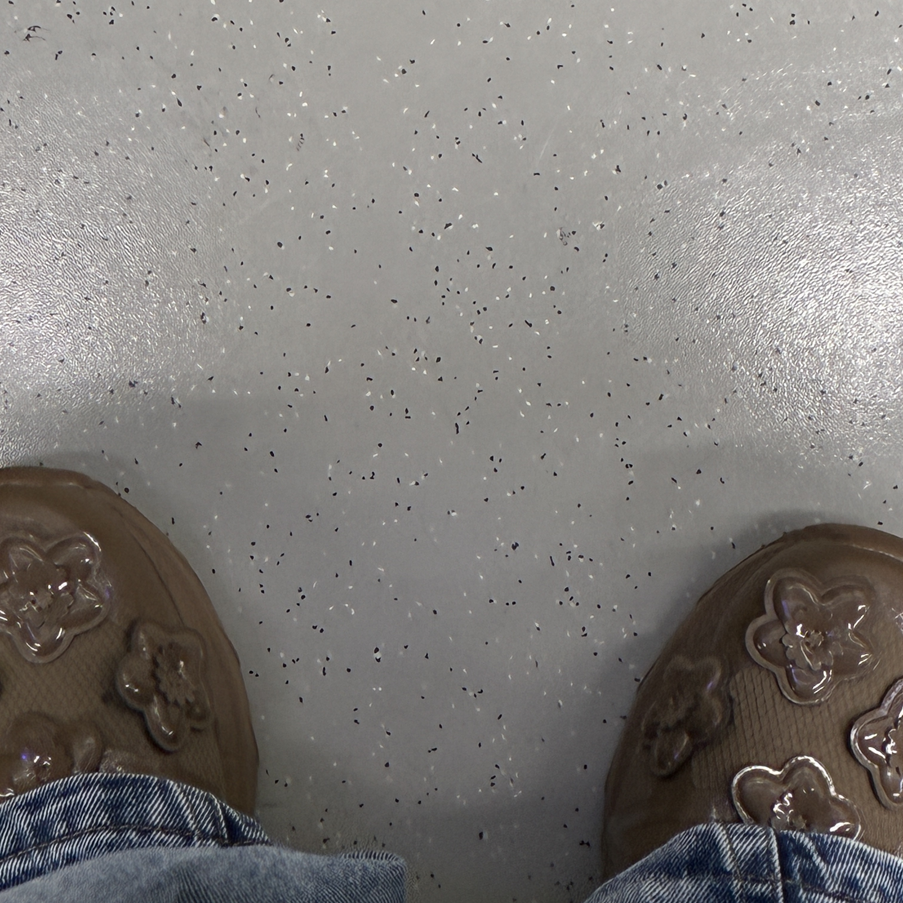 Asics x Cecilie Bahnsen Gel-Terrain Sepia 착용 스타일