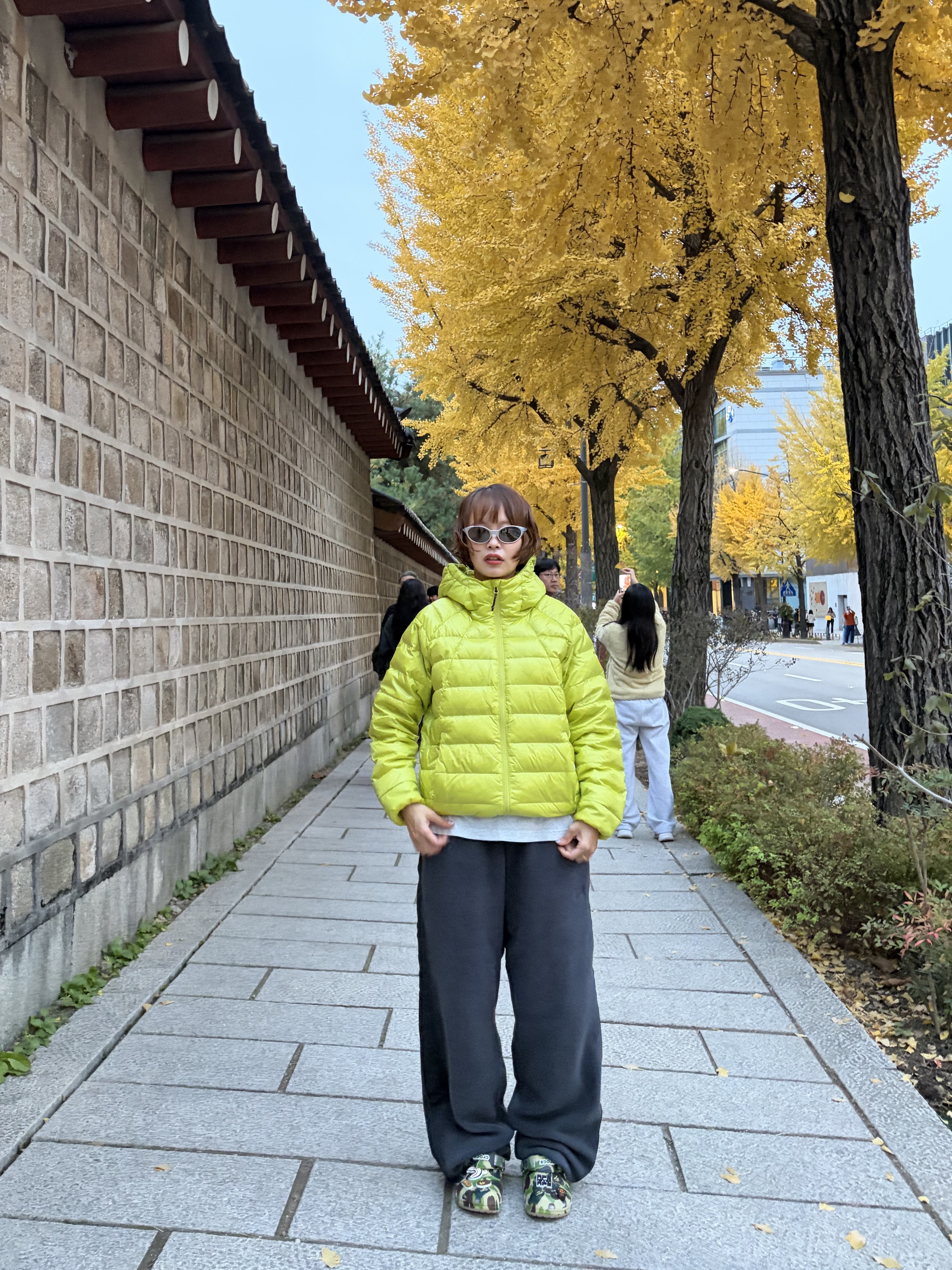 Musinsa Standard Iron Light Down Jacket Yellow Green, Oakley Eye Jacket Redux Silver Frame Prizm Black Polarized Lenses High Bridge Fit 착용 스타일 - 3