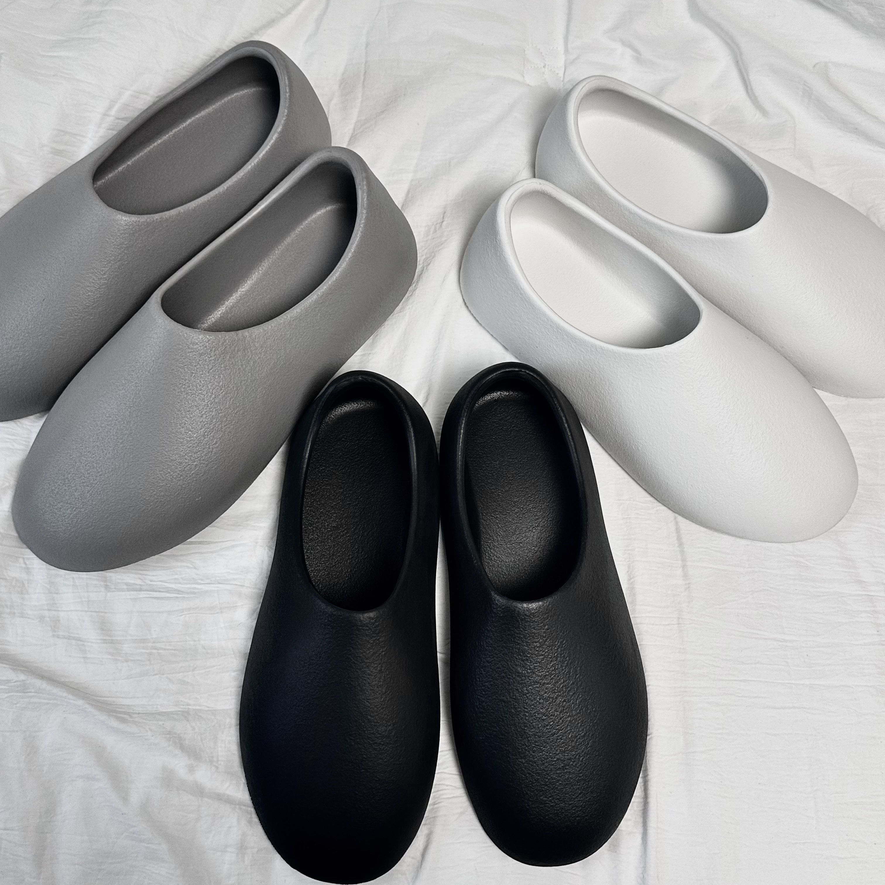 Yeezy SL-01 Black, Yeezy SL-01 White 착용 스타일