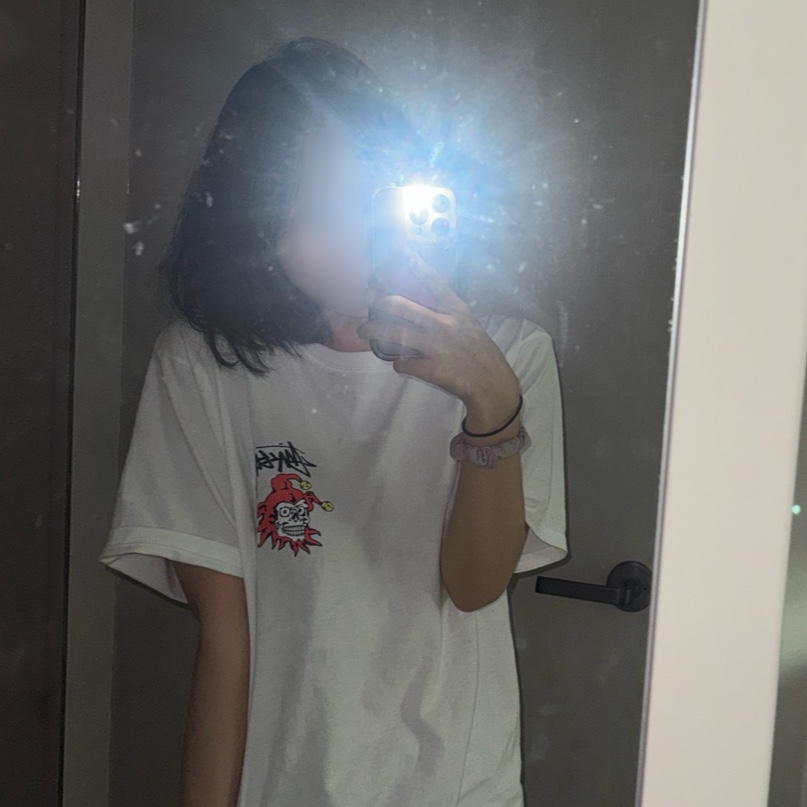 Stussy Joker T-Shirt White 착용 스타일 - 1
