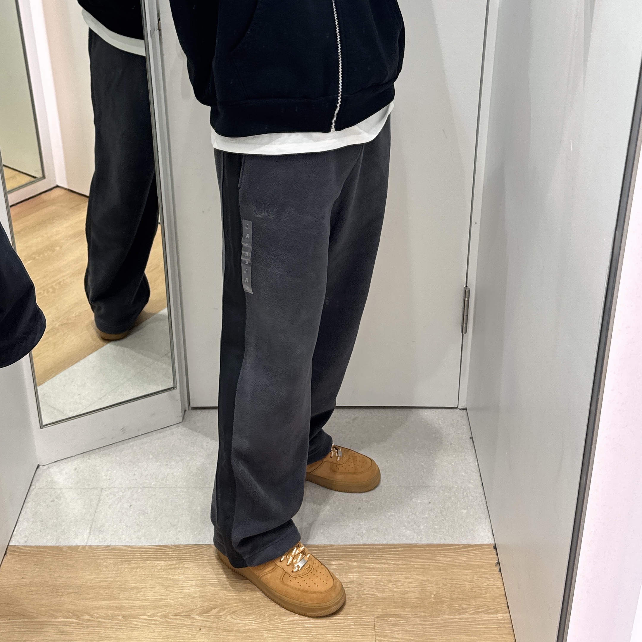 Uniqlo x Needles Fleece Wide Pants Black - KR, Nike x Supreme Air Force 1 Low Flax 착용 스타일 - 3