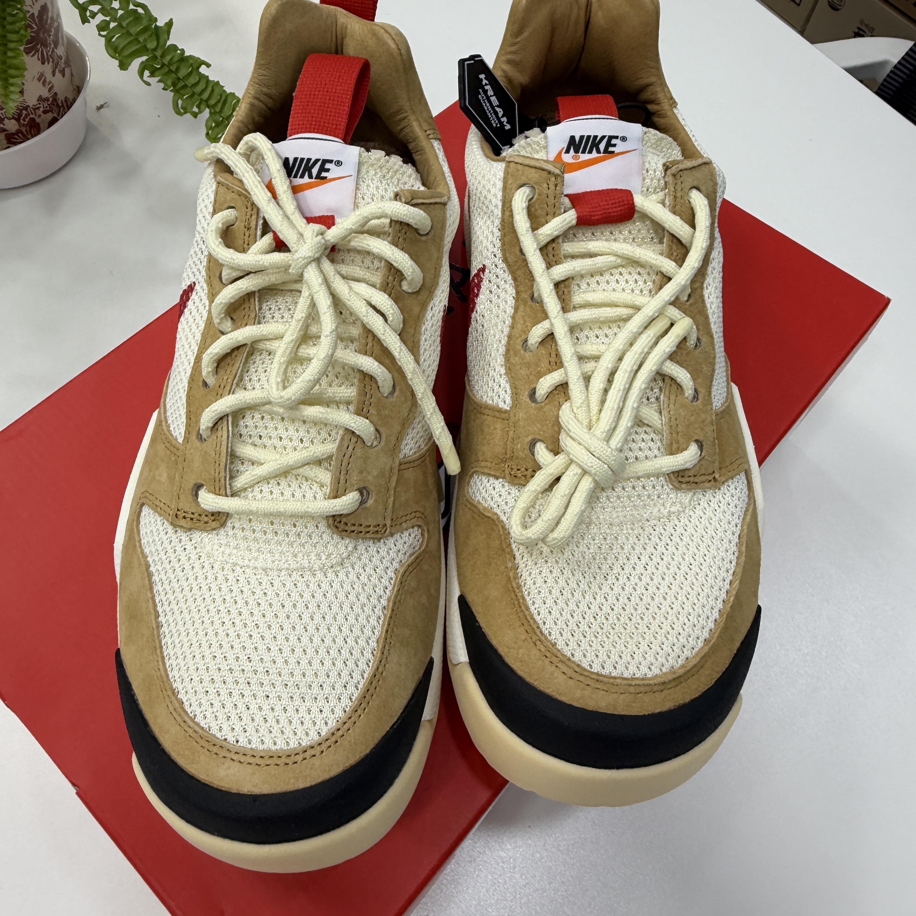 Nike x Tom Sachs Mars Yard Shoe 3.0 Space Camp 착용 스타일 - 3