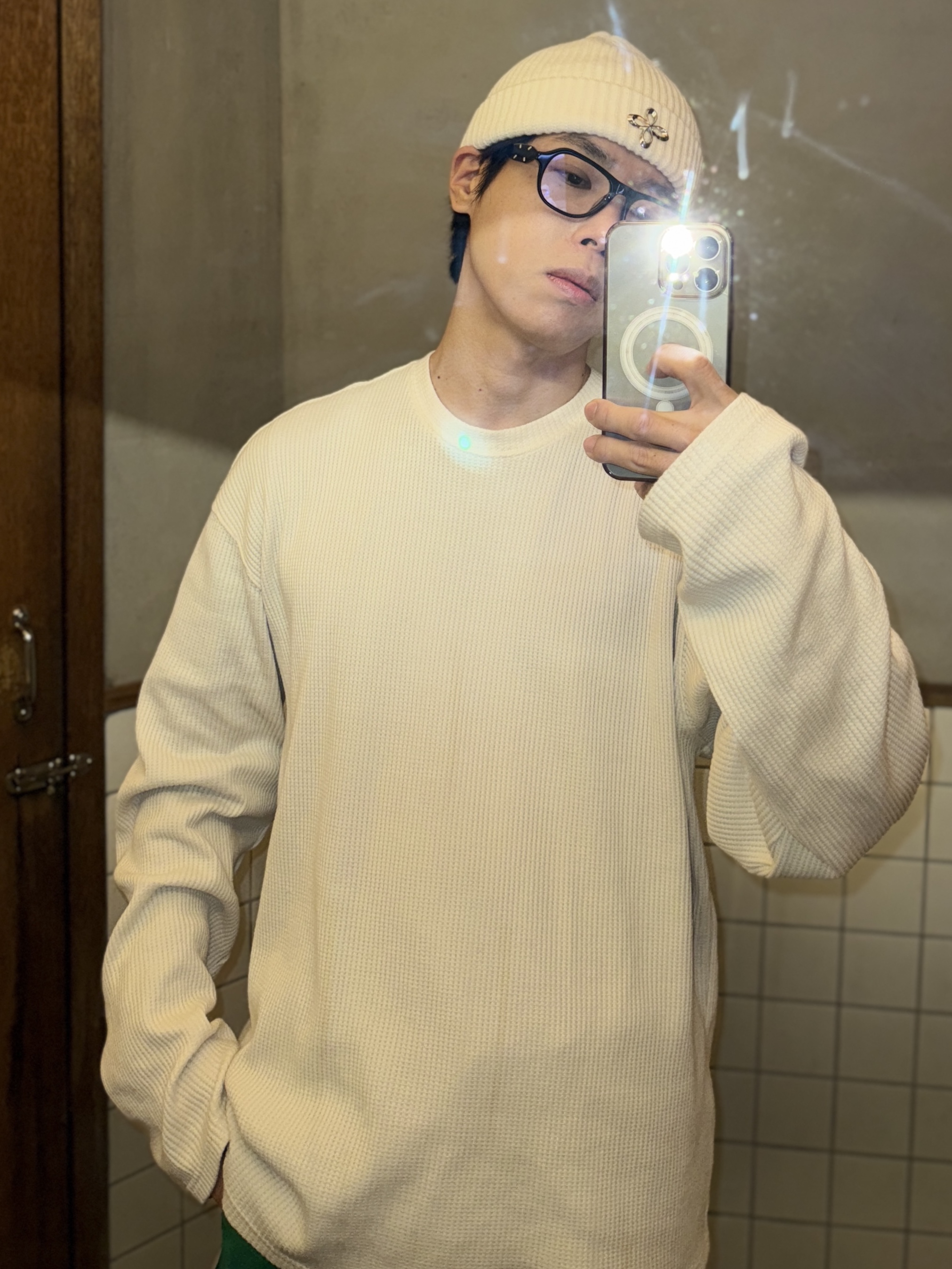 Gentle Monster x Maison Margiela MM113 Black Clear, Surgery Clover Logo Beanie Ver.2 White 착용 스타일 - 1
