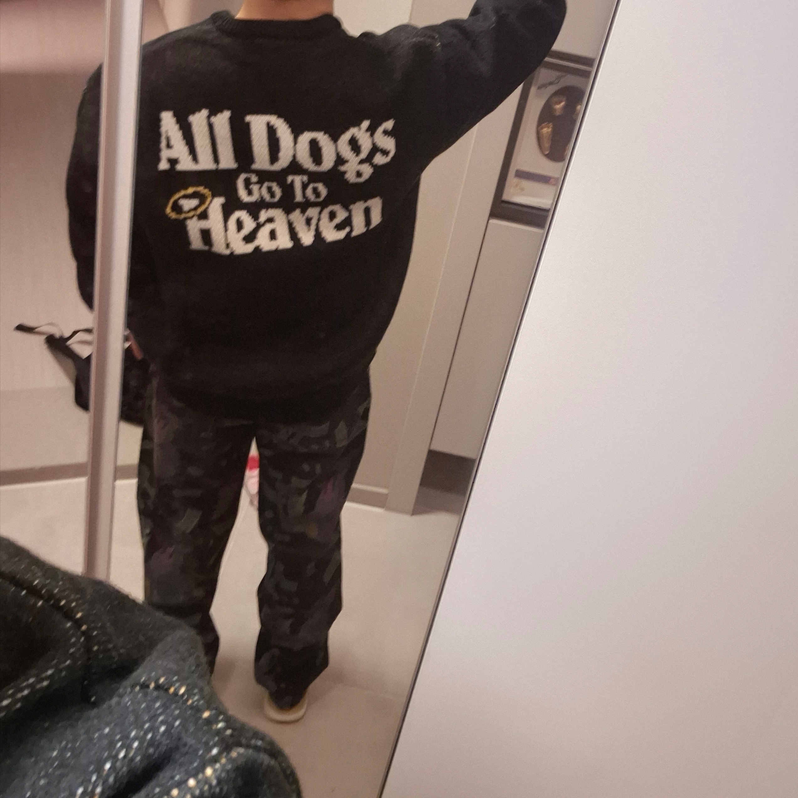 Supreme All Dogs Go To Heaven Sweater Black - 25FW 착용 스타일 - 7
