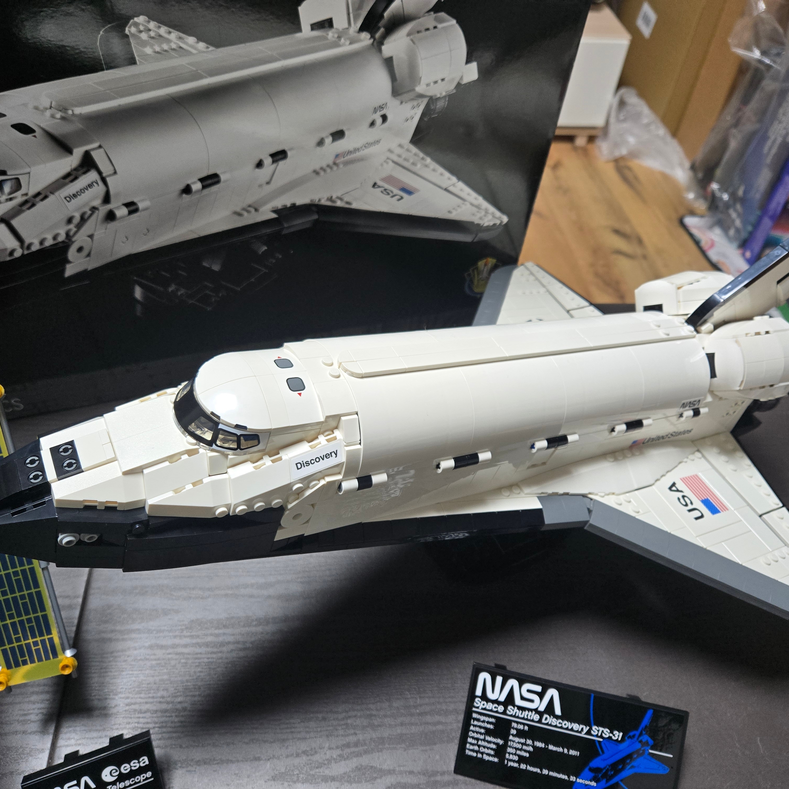 Lego NASA Space Shuttle Discovery 착용 스타일 - 2