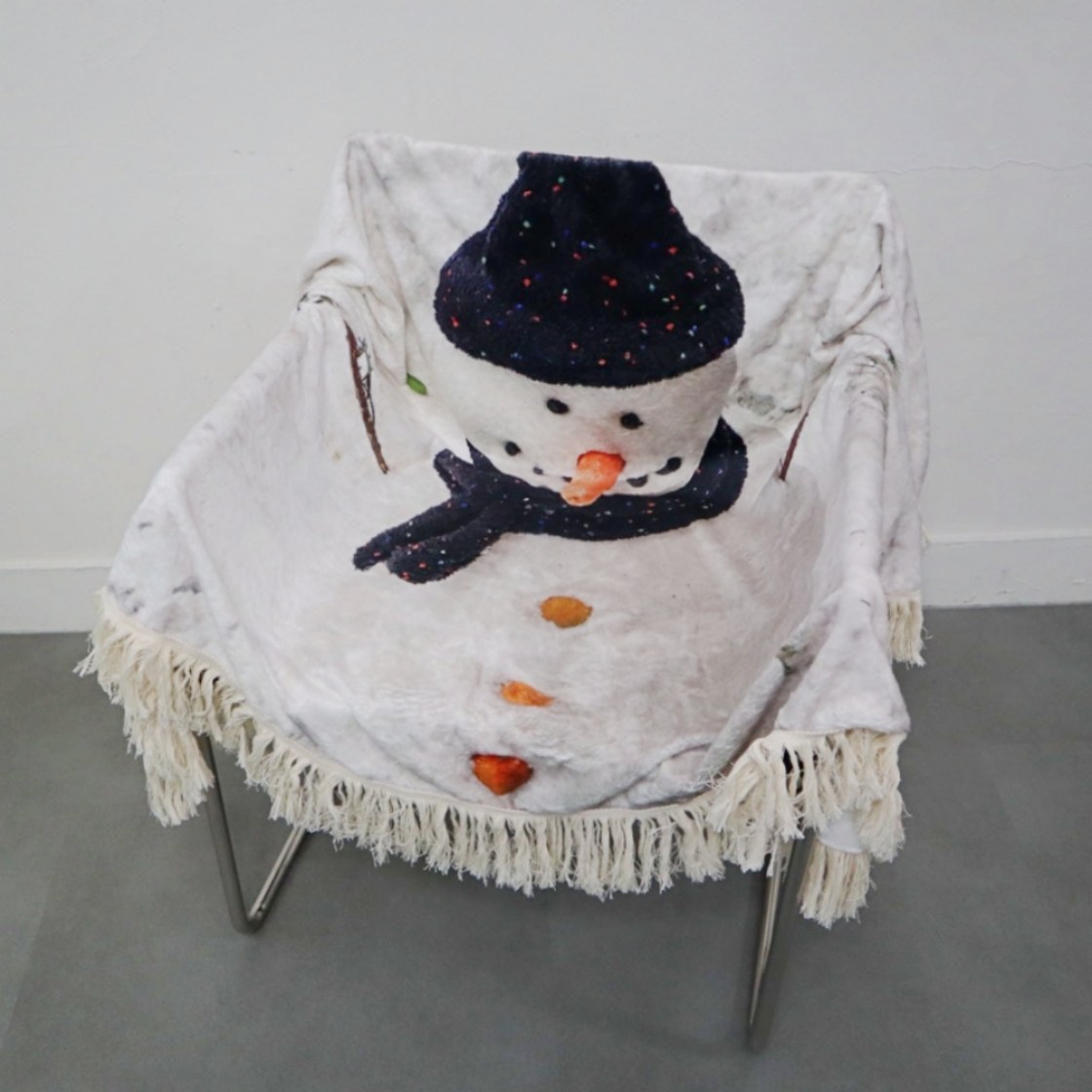 유라이크왓 네이비 스노우맨 블랭킷 (세로형)([3% 포인트 적립] you like what Navy Snowman Blanket (Vertical)) - 2