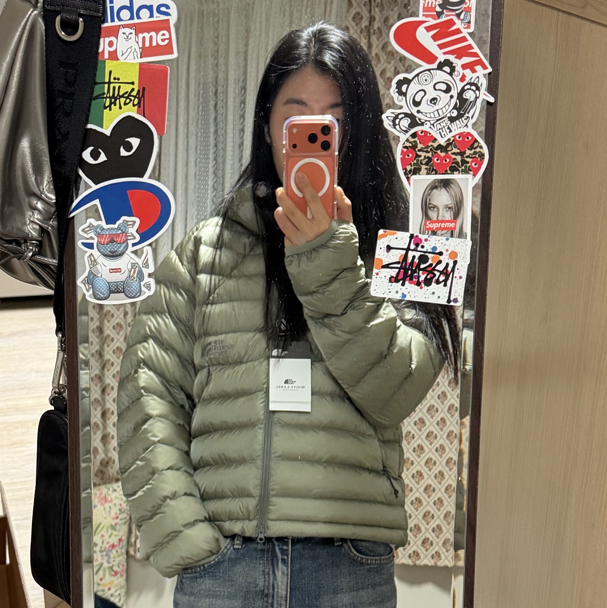 The North Face Ventus On Jacket Light Khaki 착용 스타일
