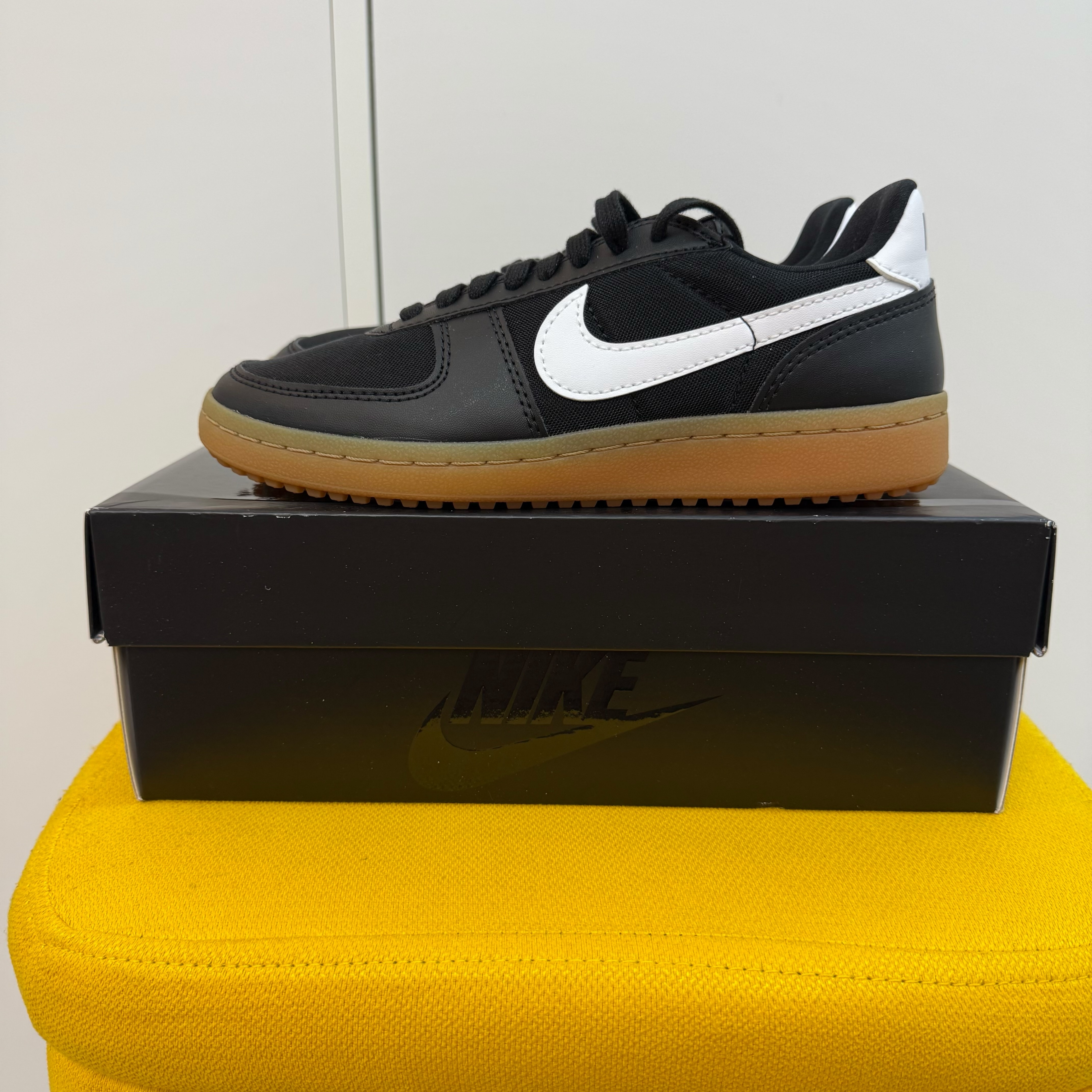 Nike Field General 82 SP Black and Sail 착용 스타일 - 1