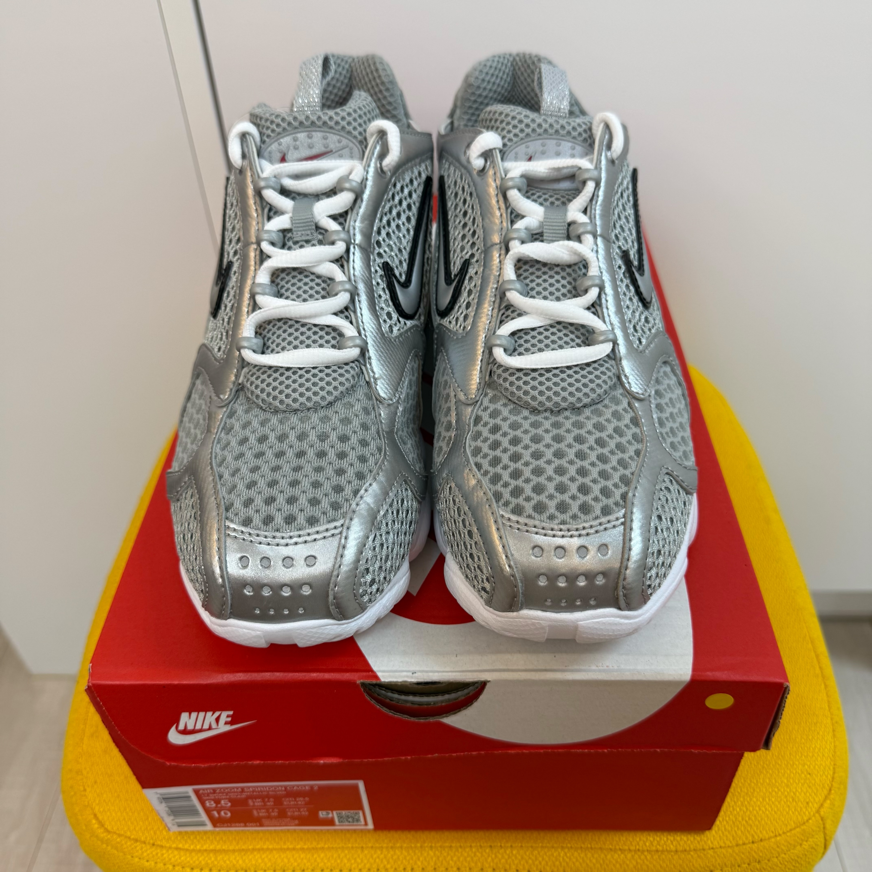Nike Air Zoom Spiridon Cage 2 Metallic Silver 착용 스타일 - 2