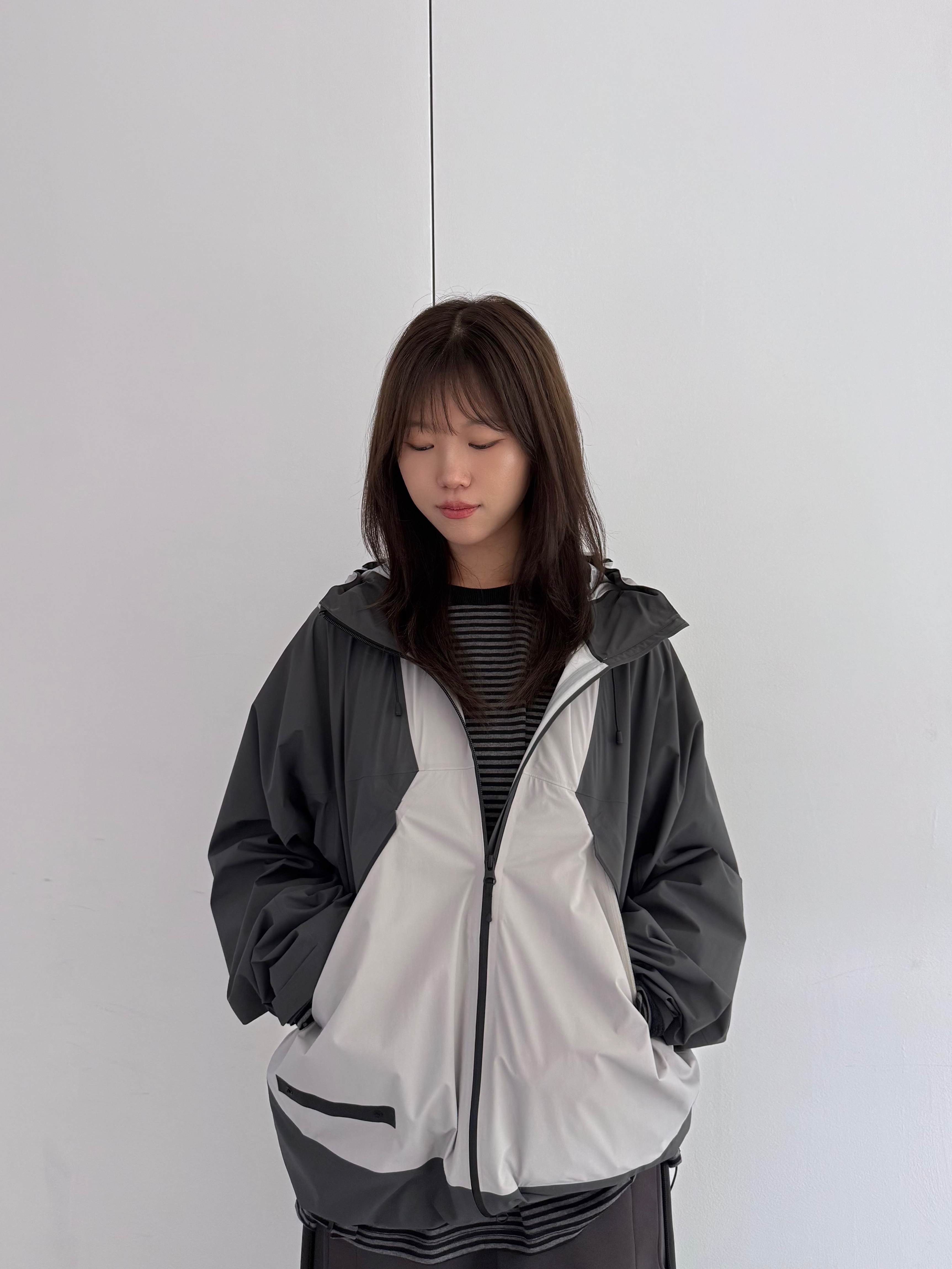 Ballute Dusty Stripe LS T-Shirt Grey Charcoal, Goldwin Pertex Shield Air Mountaineering Jacket Deep Charcoal Snow Gray - 25SS 착용 스타일 - 1