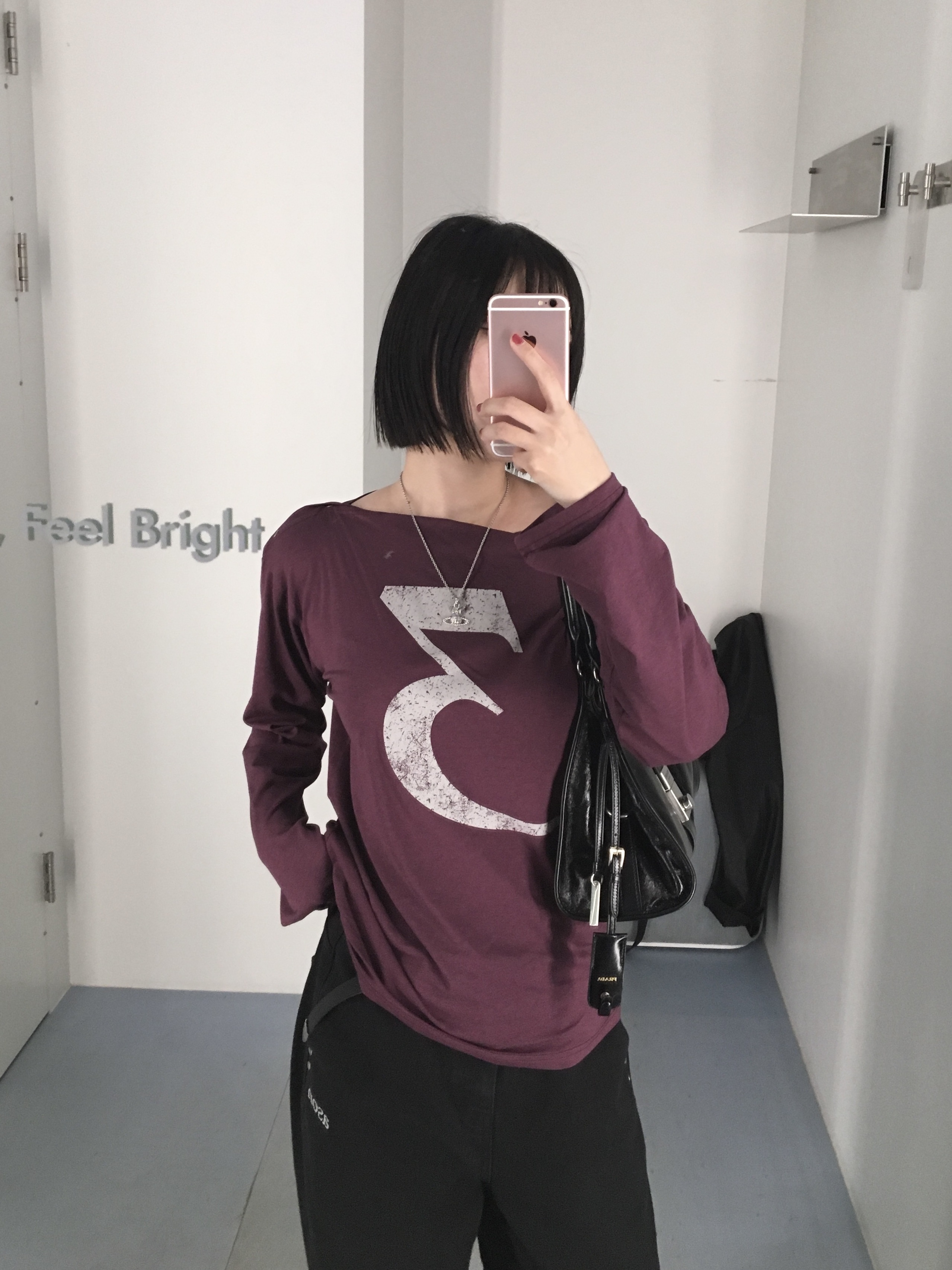 Nike Total 90 III SP Bordeaux and Metallic Silver, Vivienne Westwood Mini Bas Relief Pendant Silver 착용 스타일 - 2