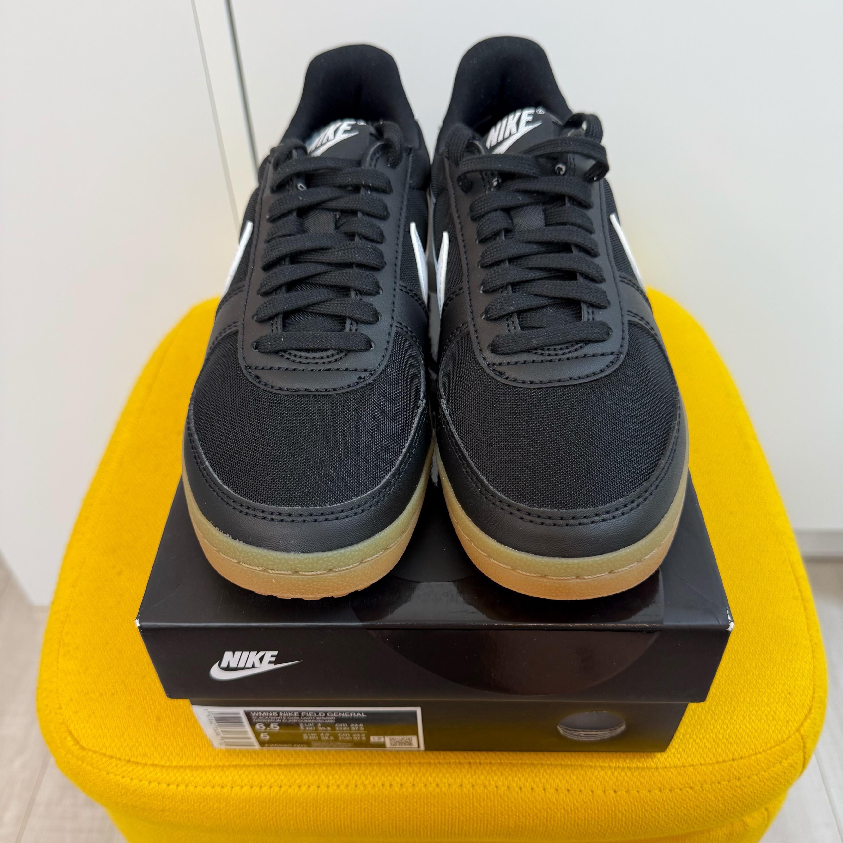 Nike Field General 82 SP Black and Sail 착용 스타일 - 2