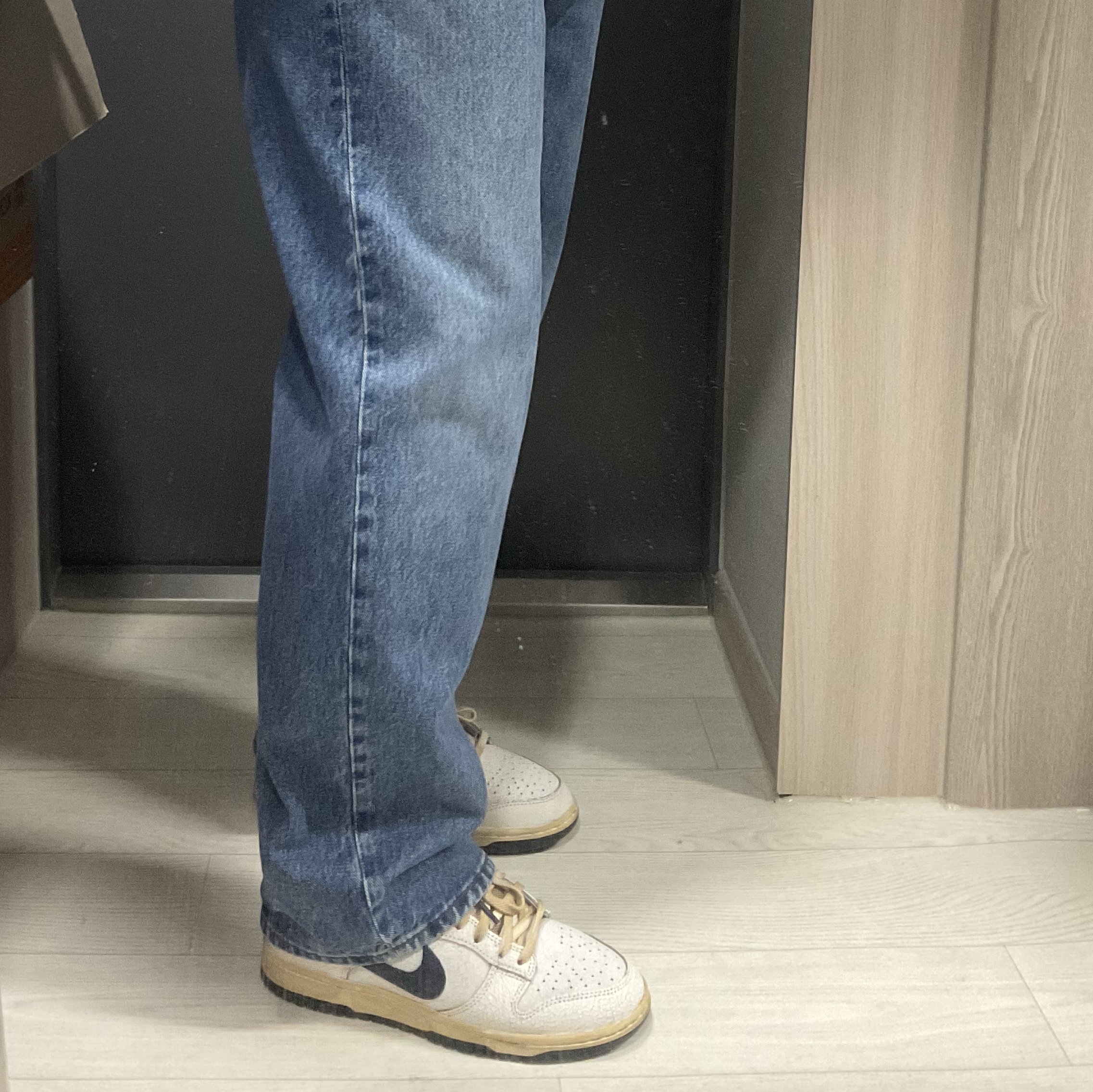Nike x Stranger Things Dunk Low Phantom and Midnight Navy, Nike ACG Wolf Tree Trousers Black Anthracite - Asia 착용 스타일 - 2