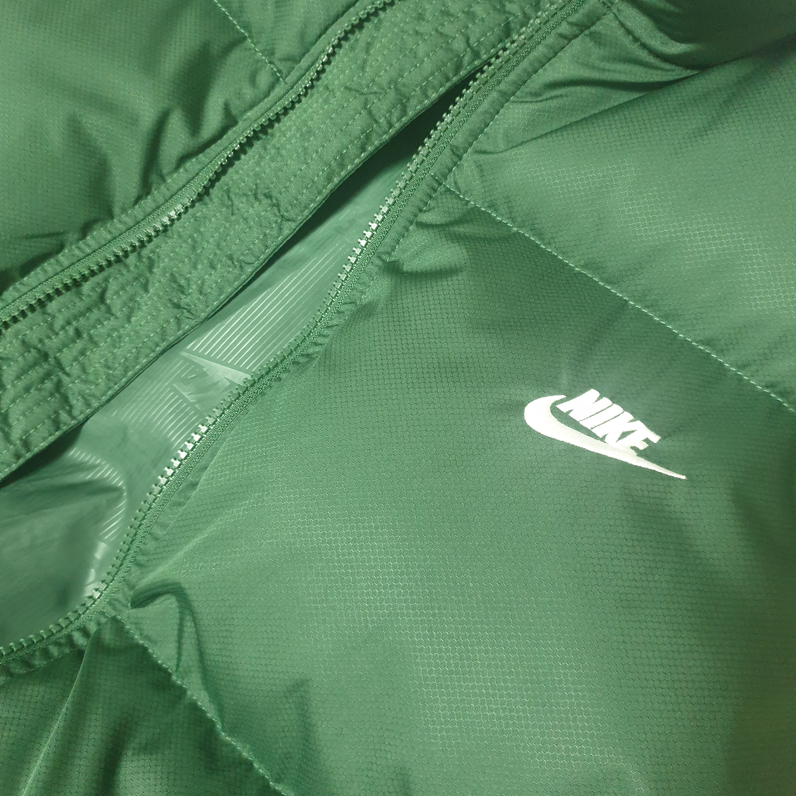 Nike NSW Club Primaloft Water-Repellent Puffer Vest Fir - Asia 착용 스타일