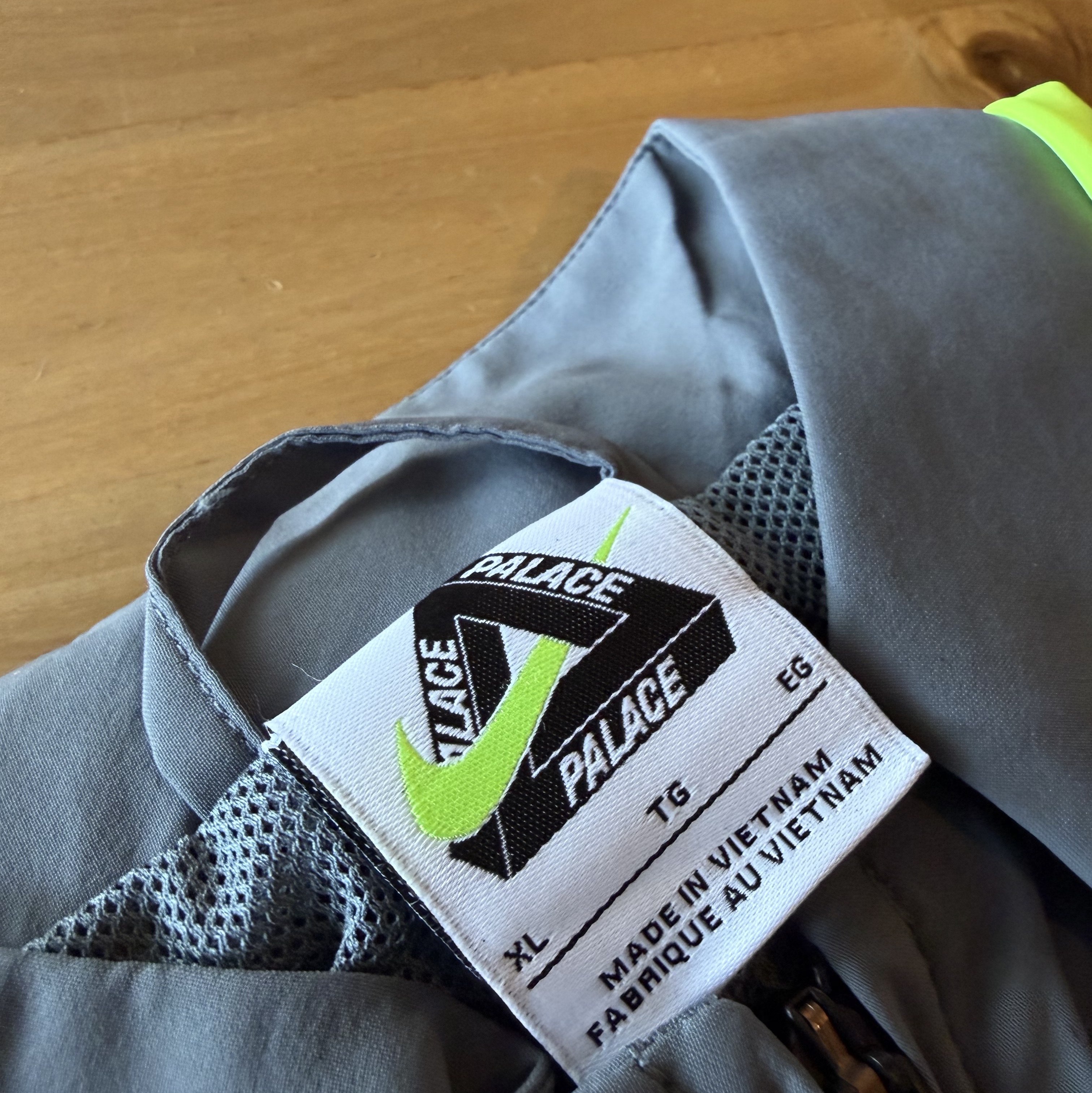 Palace x Nike Total P90 Track Jacket Grey - 25FW 착용 스타일