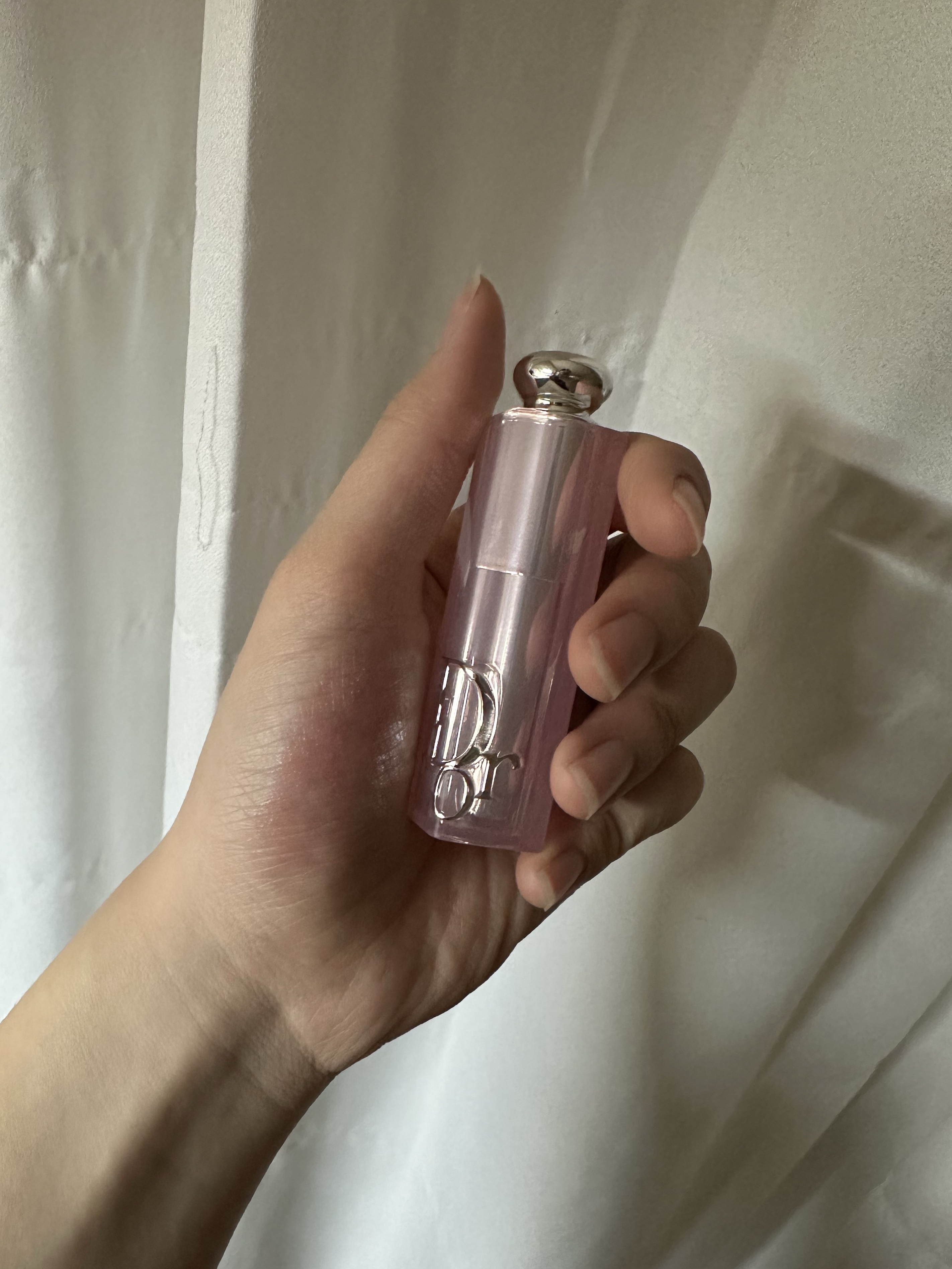Dior Addict Lip Glow 012 Rosewood 착용 스타일 - 1