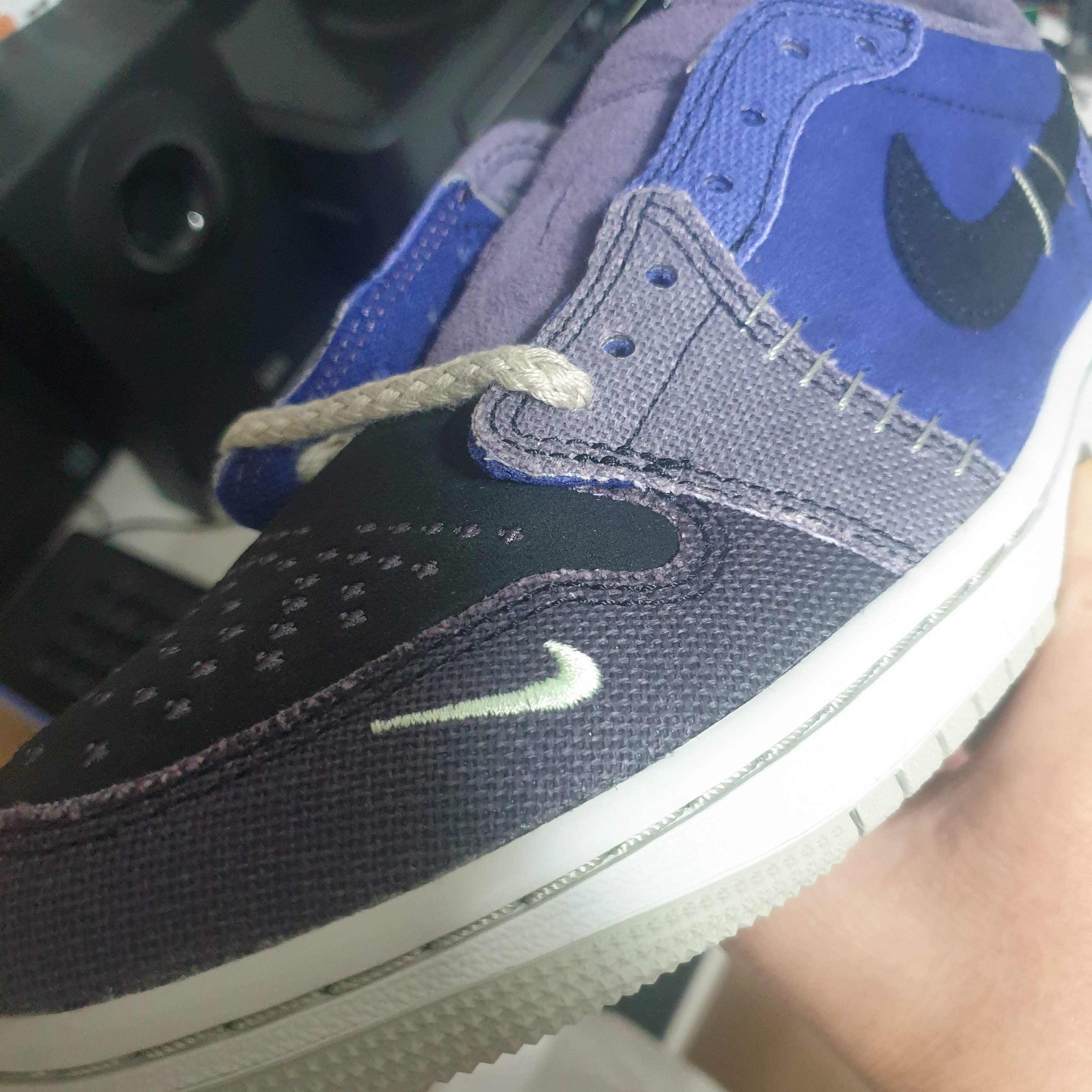 Jordan 1 x Zion Williamson Retro Low OG Regency Purple and Dark Raisin 착용 스타일