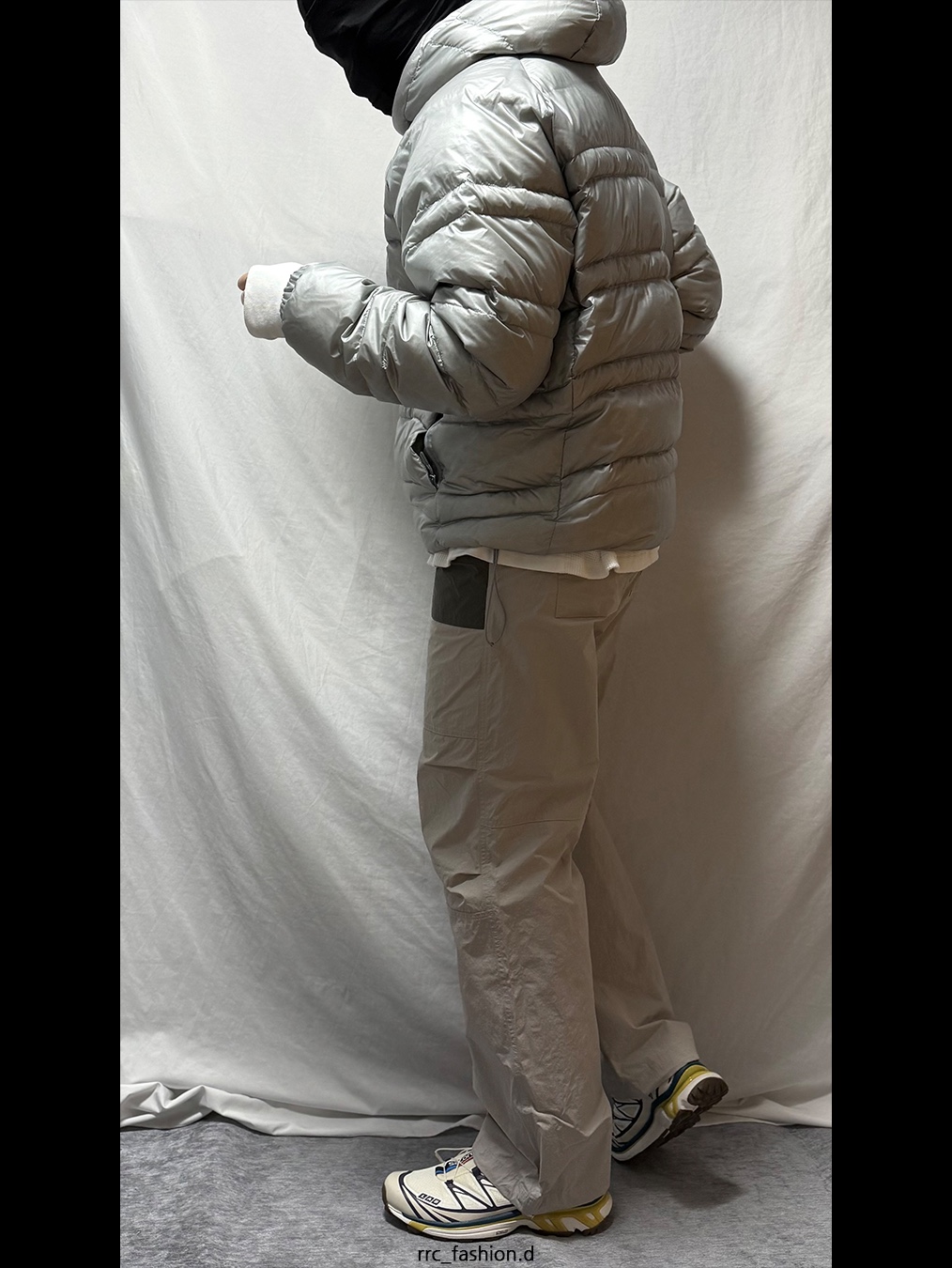 New Balance Flying 77 Superlight Hooded Goose Down Jacket Light Gray 착용 스타일 - 2