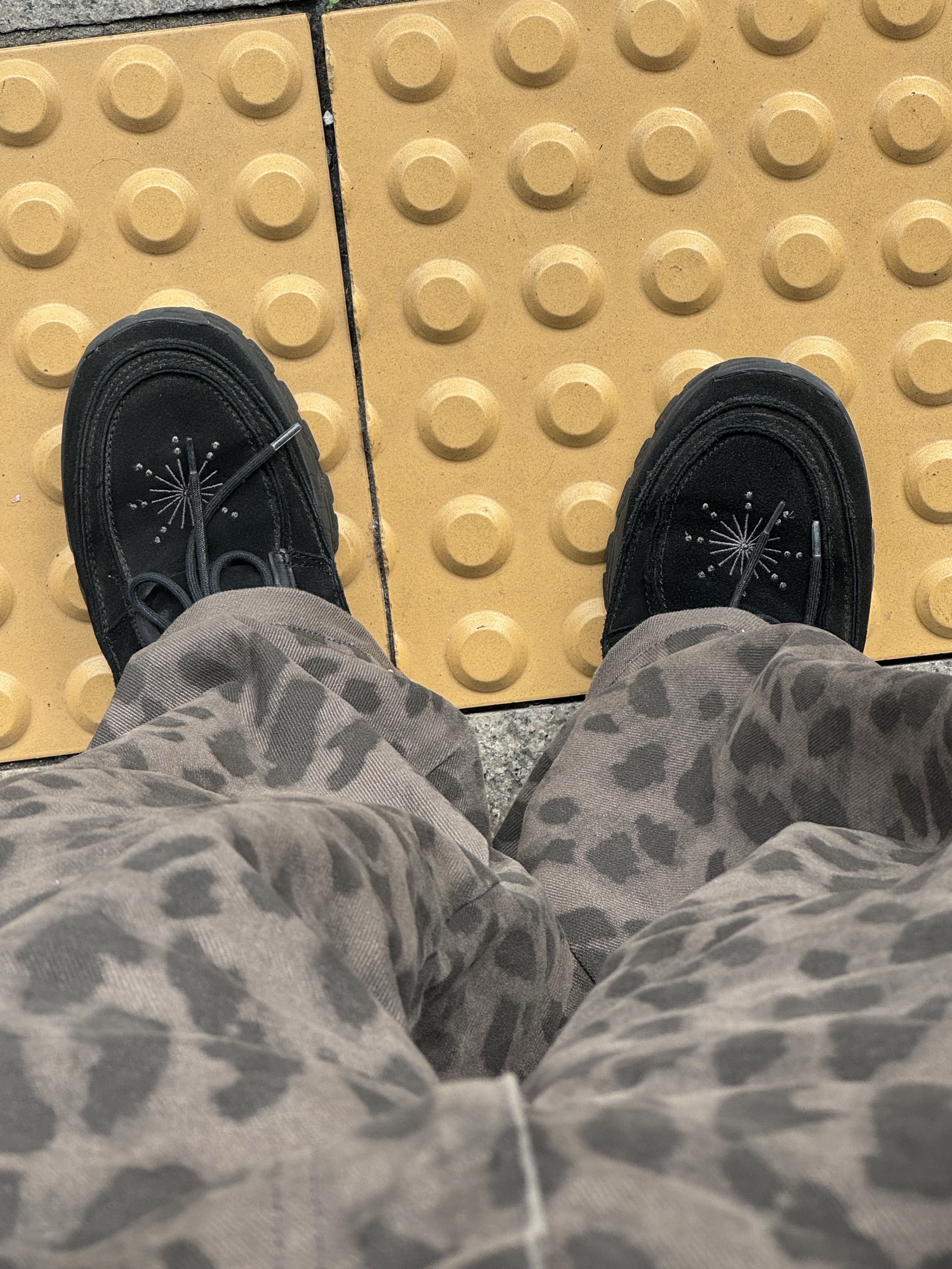 [6% 적립] Negative Three Desert Boots sneakers Black 착용 스타일