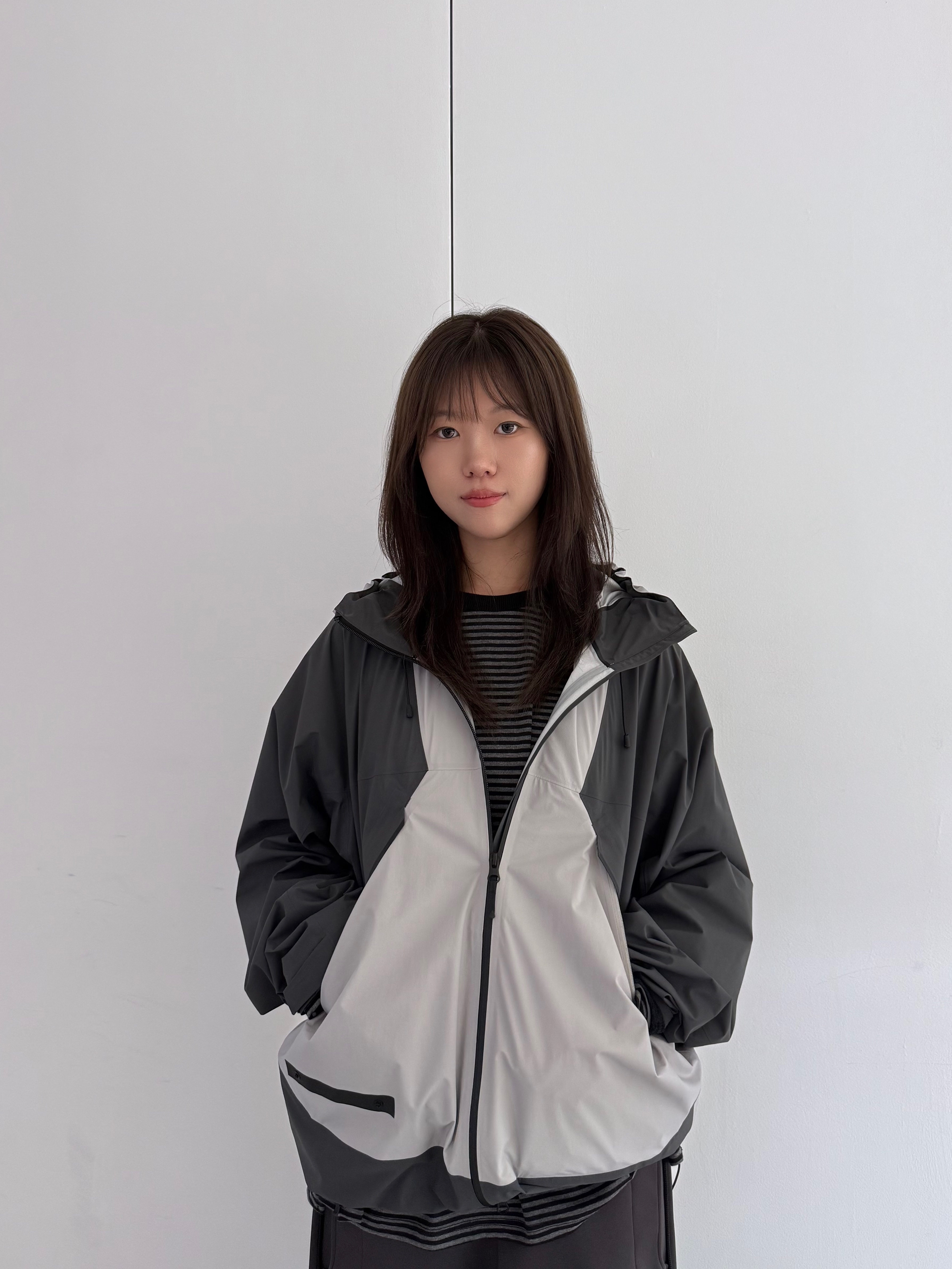 Ballute Dusty Stripe LS T-Shirt Grey Charcoal, Goldwin Pertex Shield Air Mountaineering Jacket Deep Charcoal Snow Gray - 25SS 착용 스타일 - 2