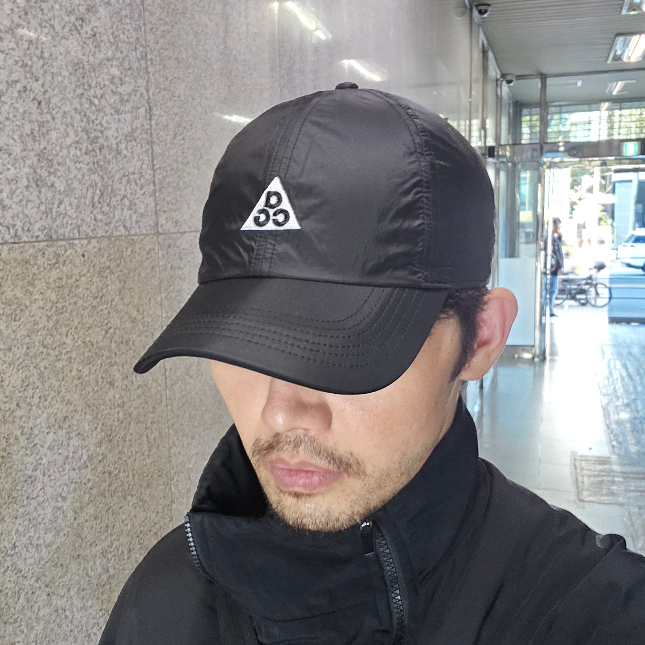 Nike ACG Trail Cap Black 착용 스타일