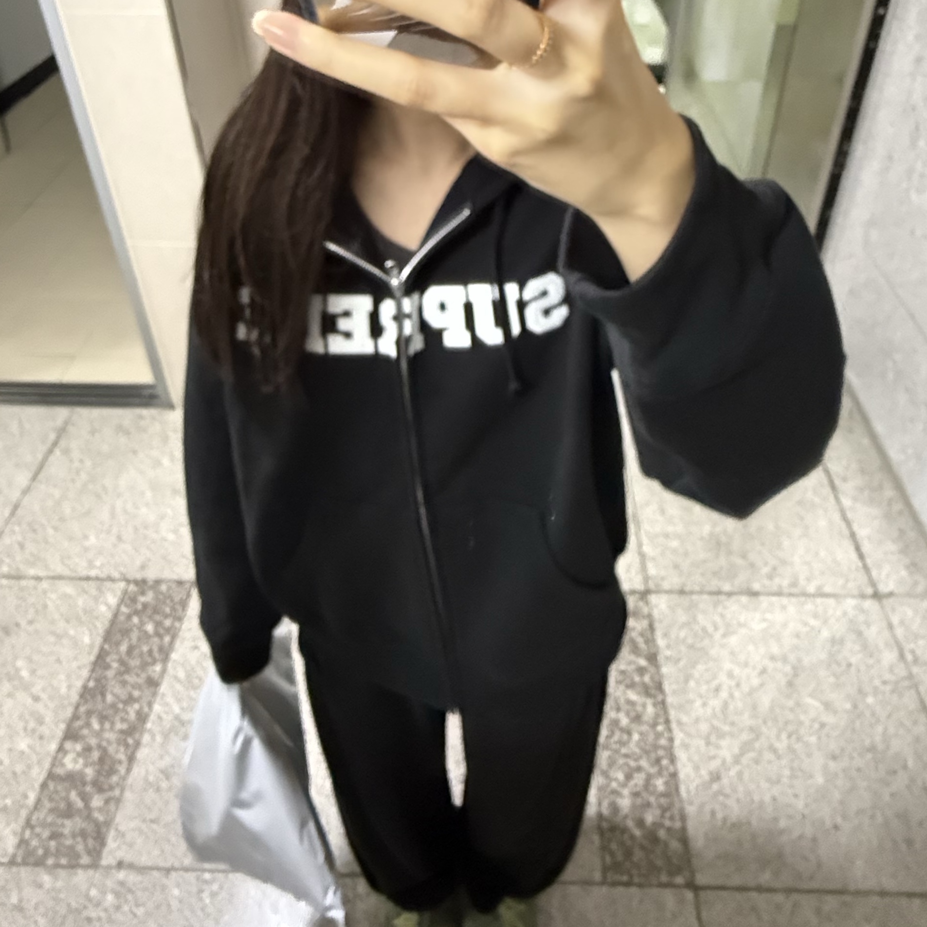 Supreme Collegiate Applique Zip Up Hooded Sweatshirt Black - 25FW 착용 스타일