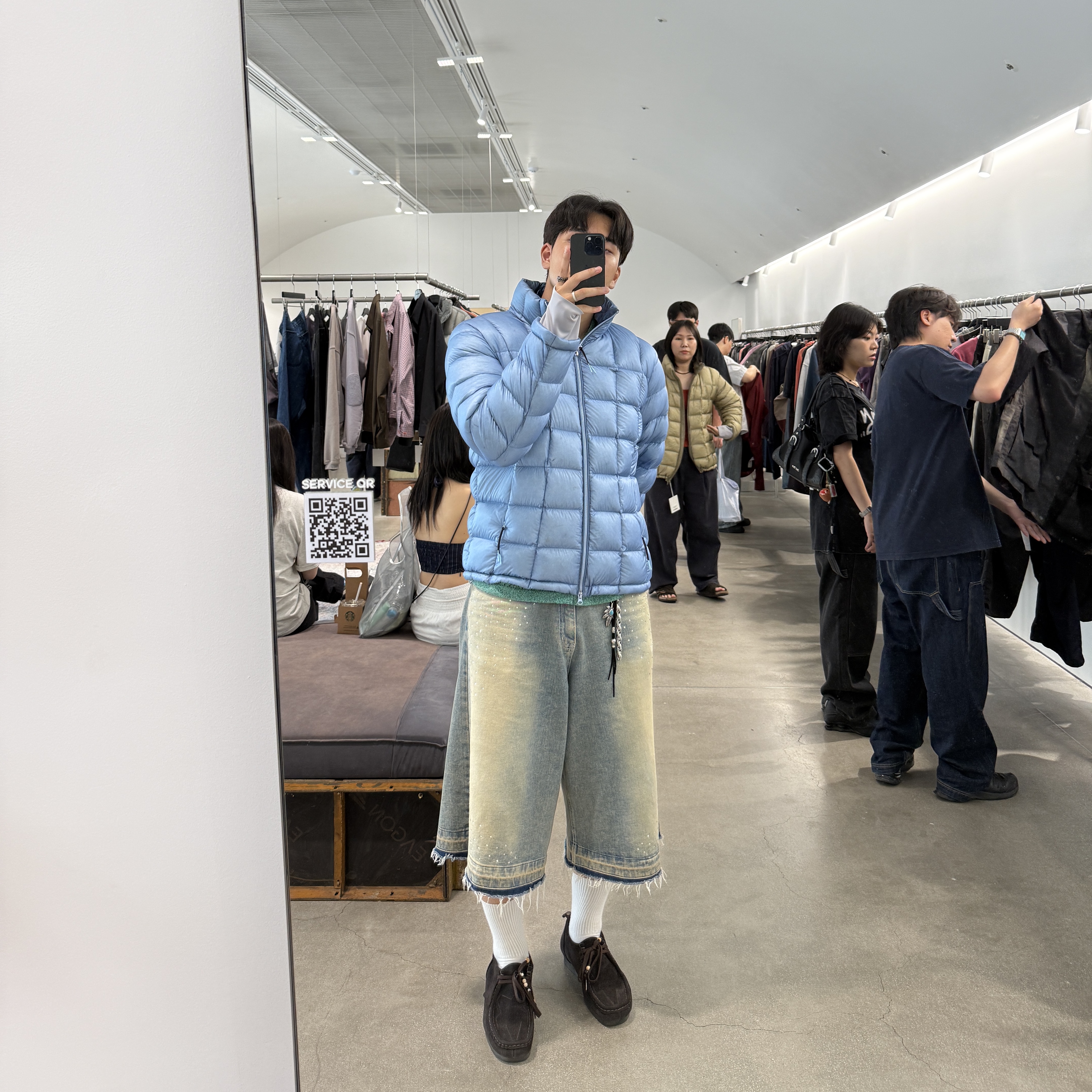 999Humanity Modular Light Goose Puffer Sky Blue 착용 스타일 - 1