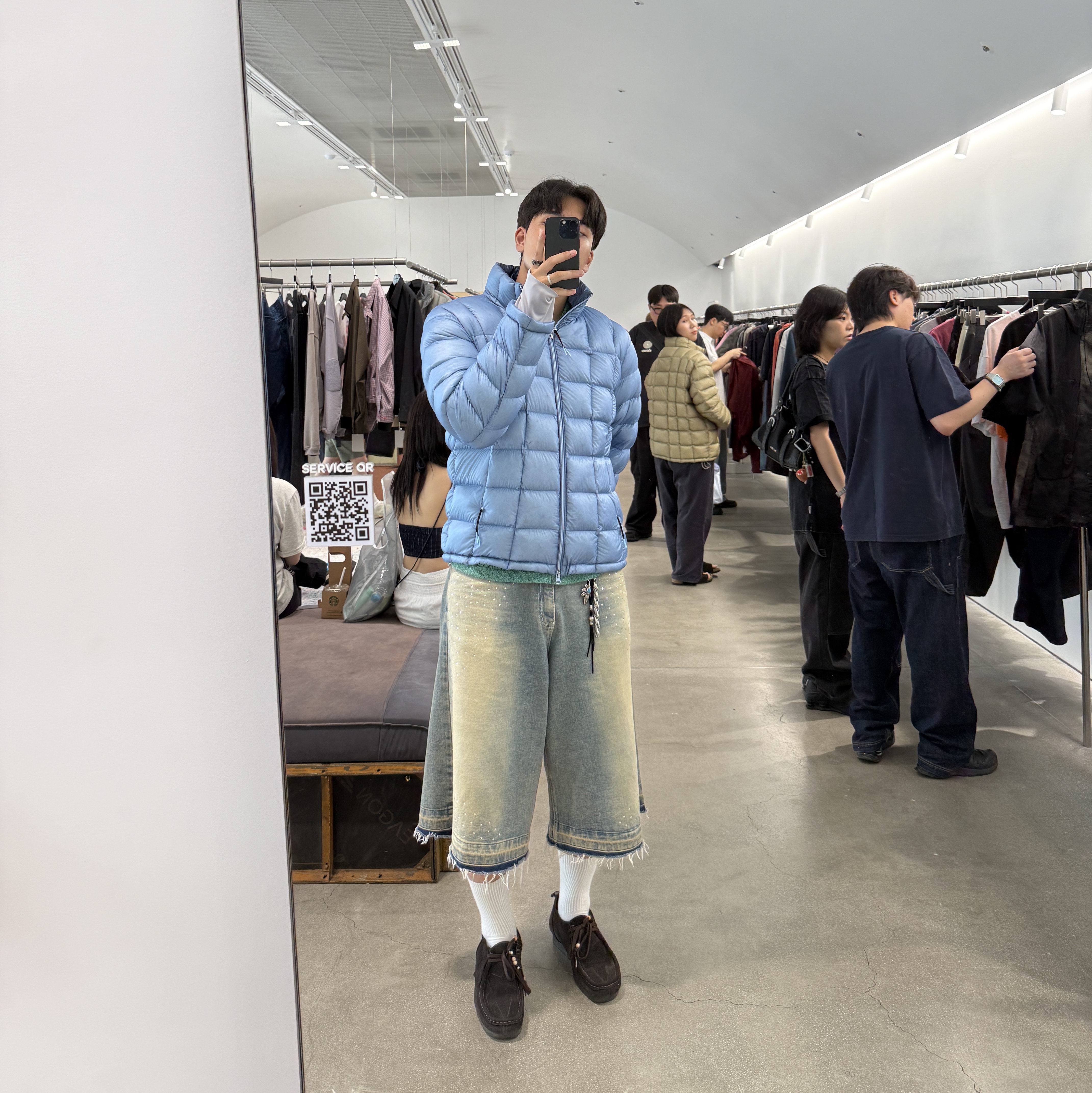 999Humanity Modular Light Goose Puffer Sky Blue 착용 스타일 - 2
