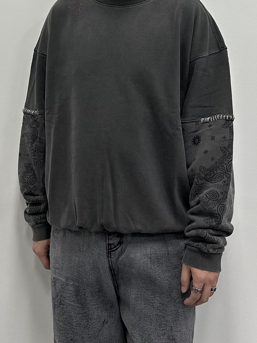 Maison Mihara Yasuhiro Peterson OG Sole Canvas Low Sneakers Black 착용 스타일 - 3