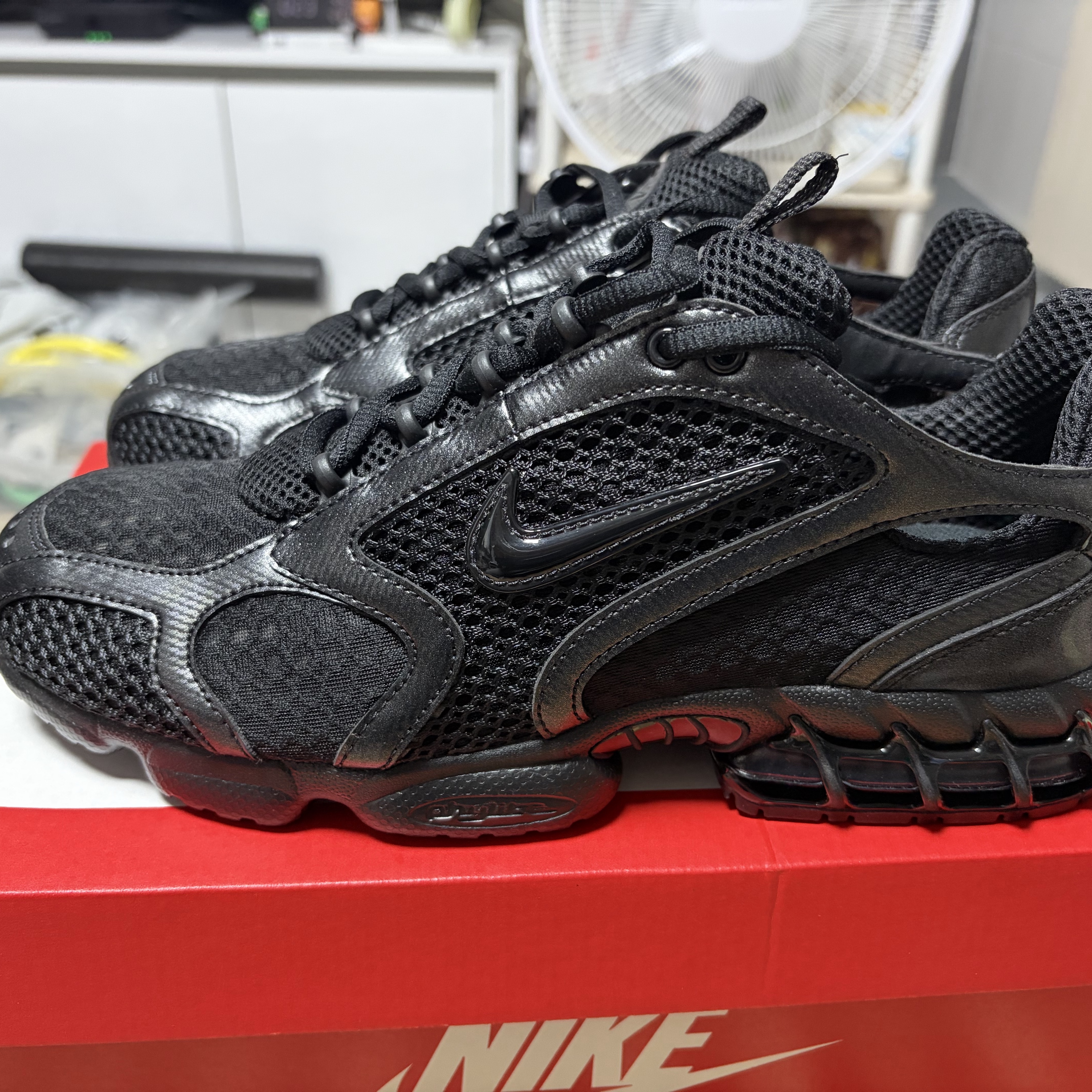 Nike Air Zoom Spiridon Cage 2 Black Anthracite 착용 스타일 - 1