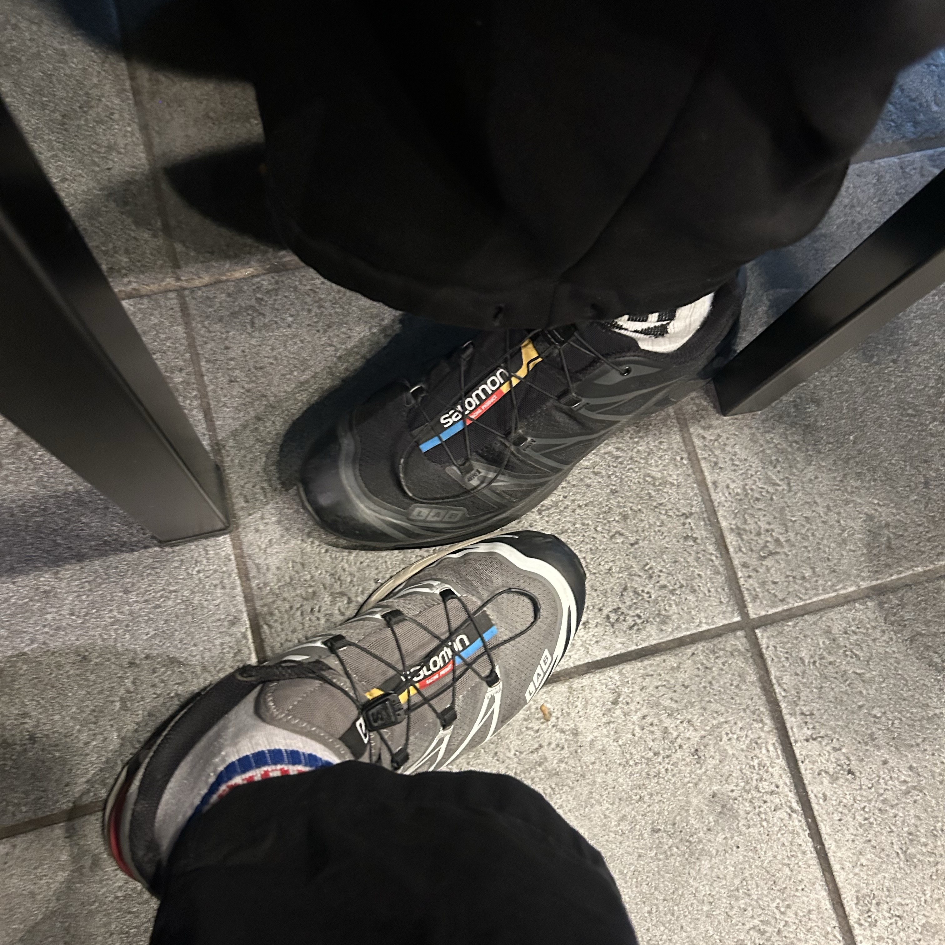 Salomon XT-6 Pewter Aurora Red, Salomon XT-6 ADV Black 착용 스타일