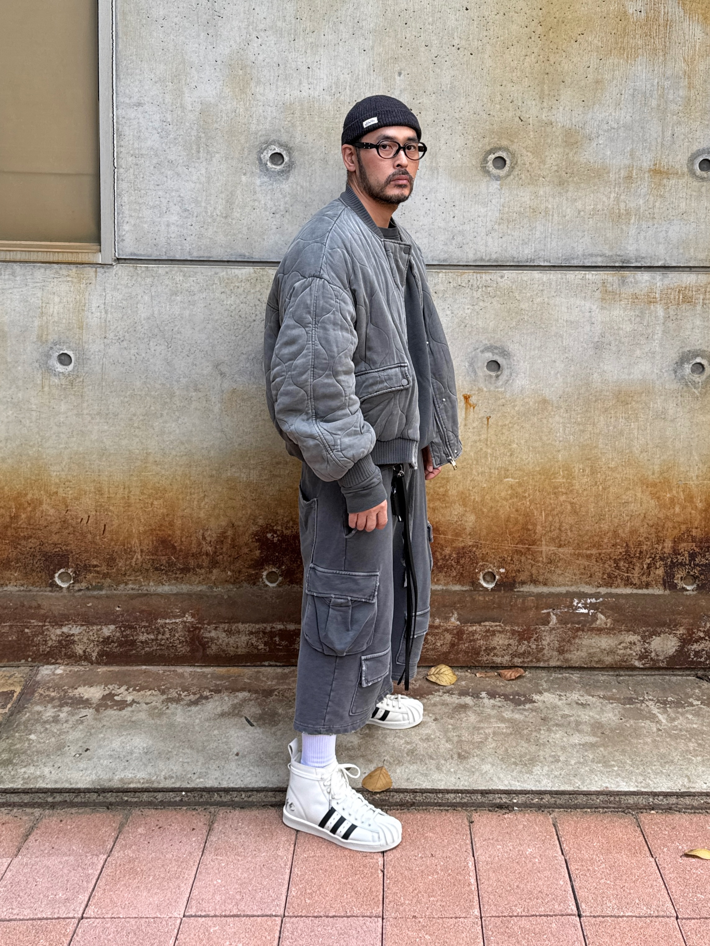 Adidas x Thug Club Superstar Boot Luxe Off White Core Black, TWOSPC. Pal-To-Si Charcoal 착용 스타일 - 5