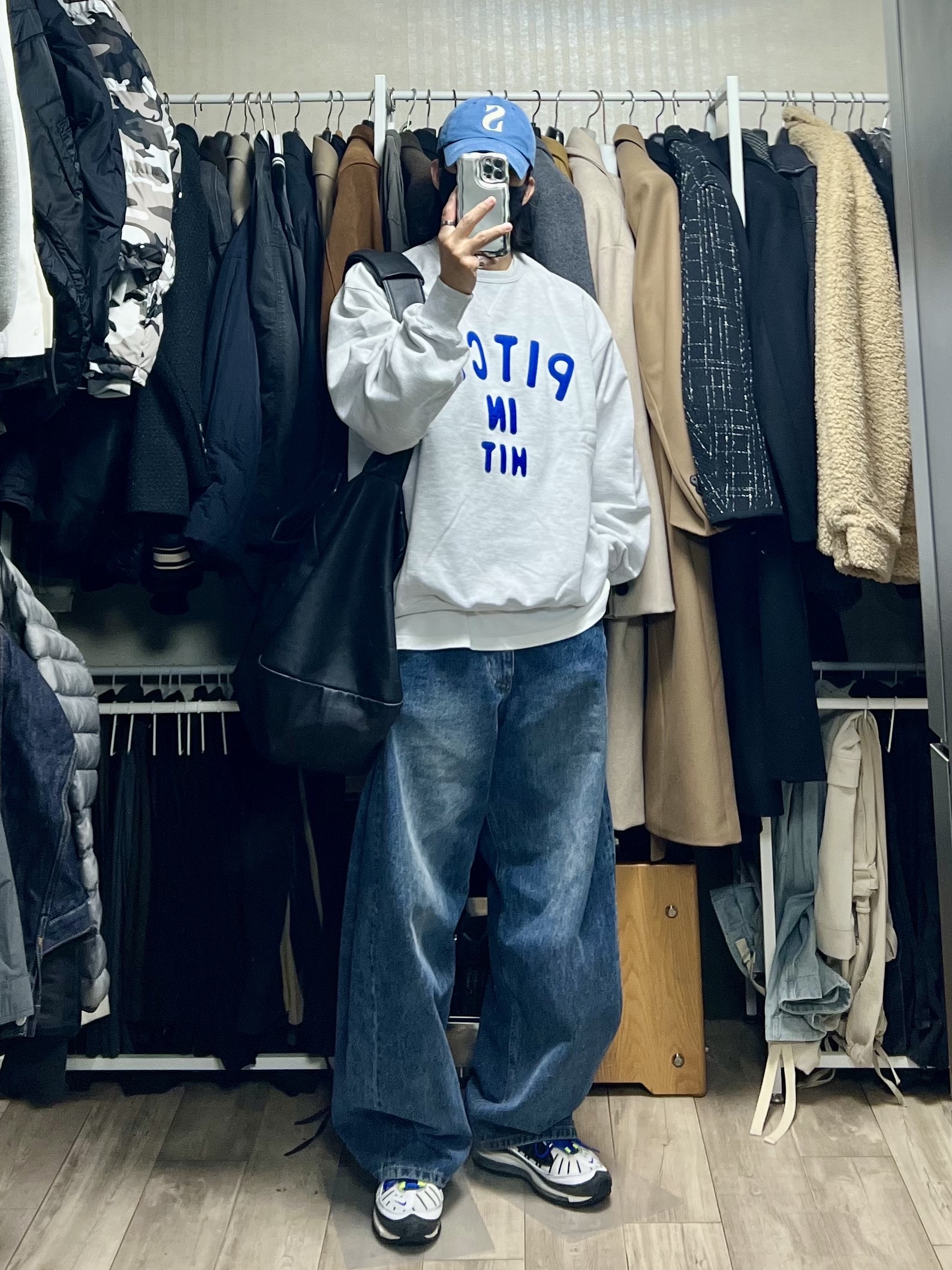 Nike Air Max 98 White Black Racer Blue 착용 스타일