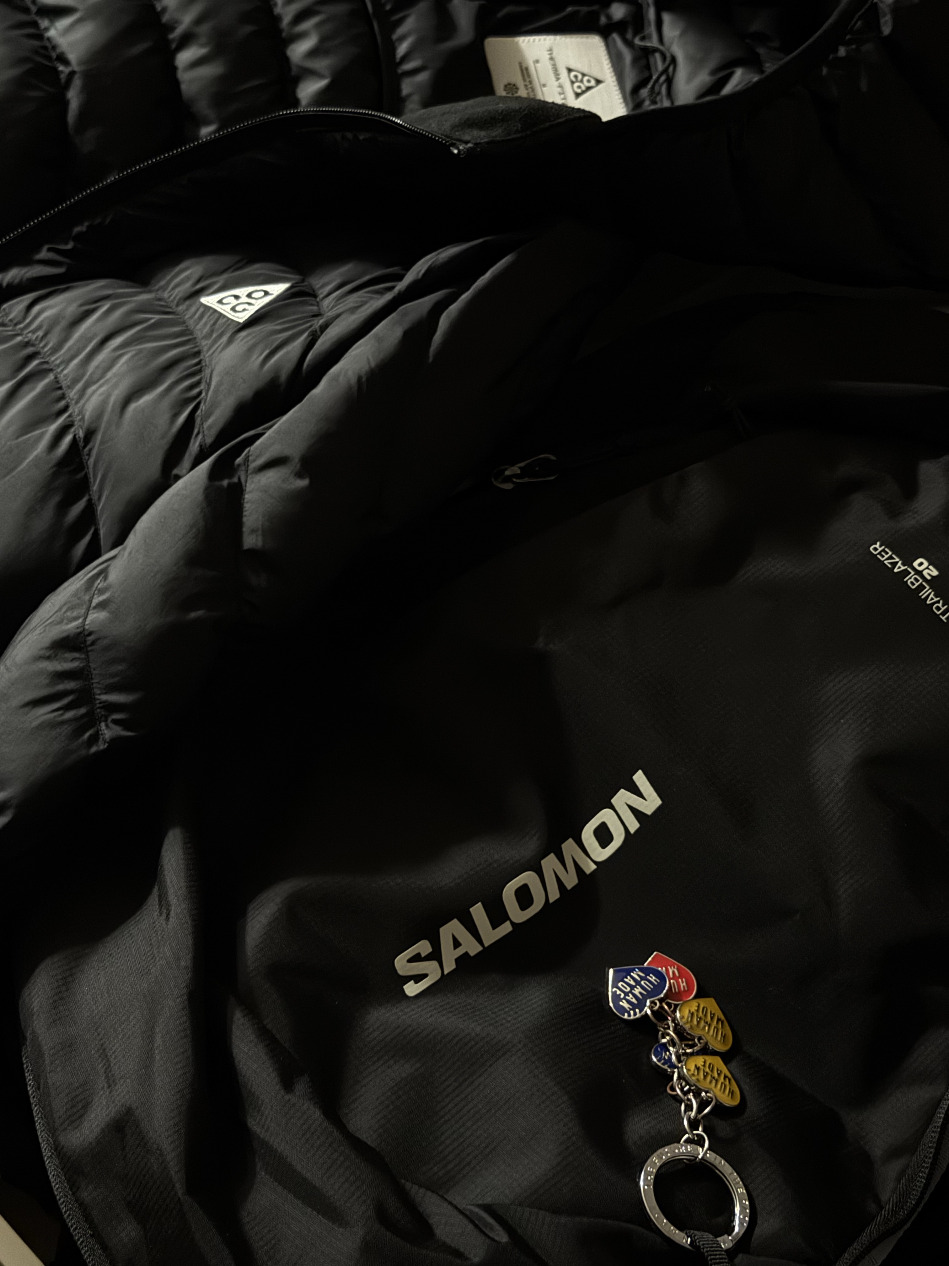 Nike ACG Lava Flow Therma-Fit ADV Jacket Black Summit White - Asia, Salomon Trailblazer 20 Black 착용 스타일