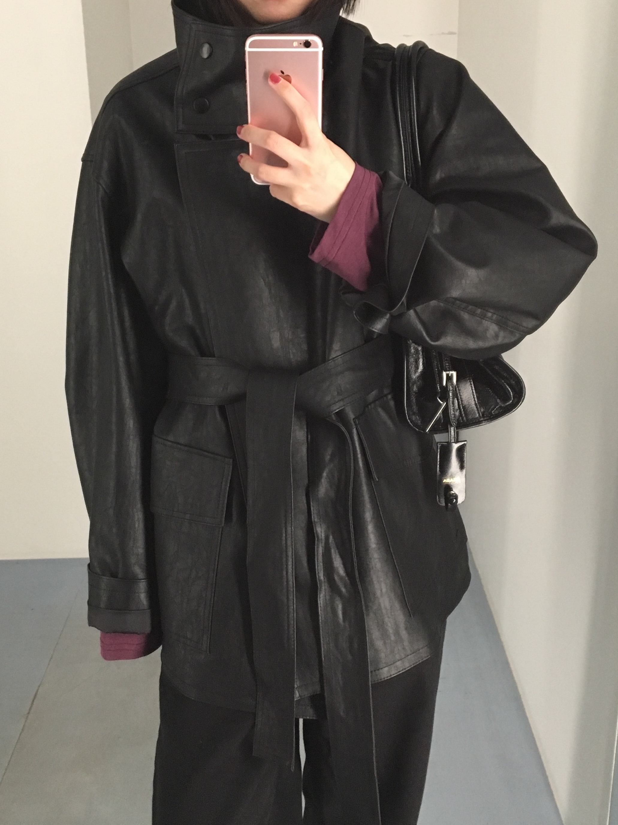 Nike Total 90 III SP Bordeaux and Metallic Silver, Vivienne Westwood Mini Bas Relief Pendant Silver 착용 스타일 - 3
